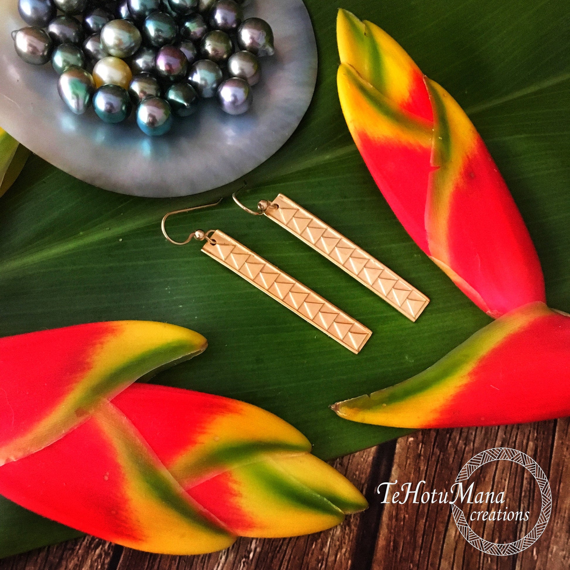 Hawaiian bar earrings • triangle design : Gold vermeil or Sterling silver