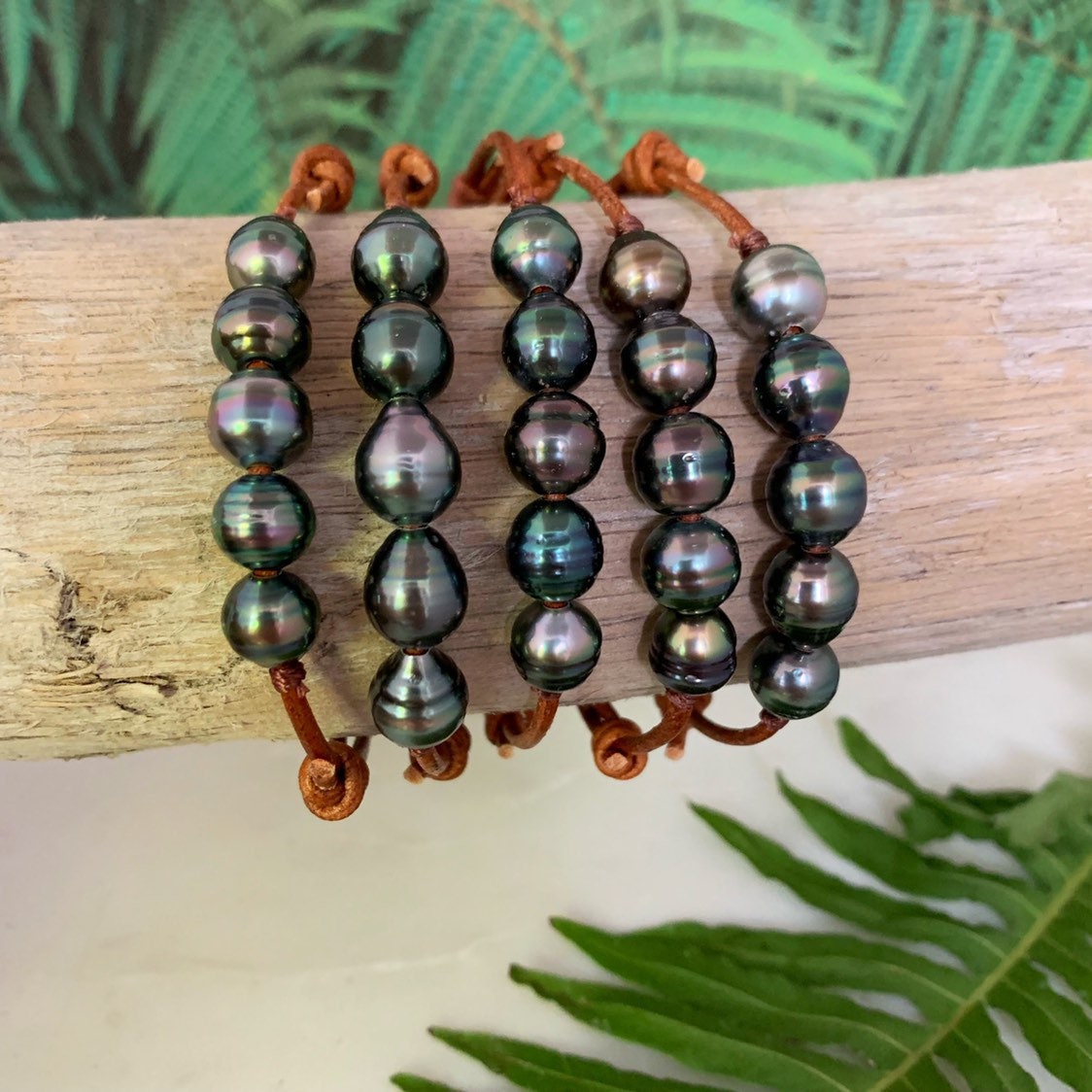 Tahitian Pearl bracelet • Adjustable Leather with 5 black pearls