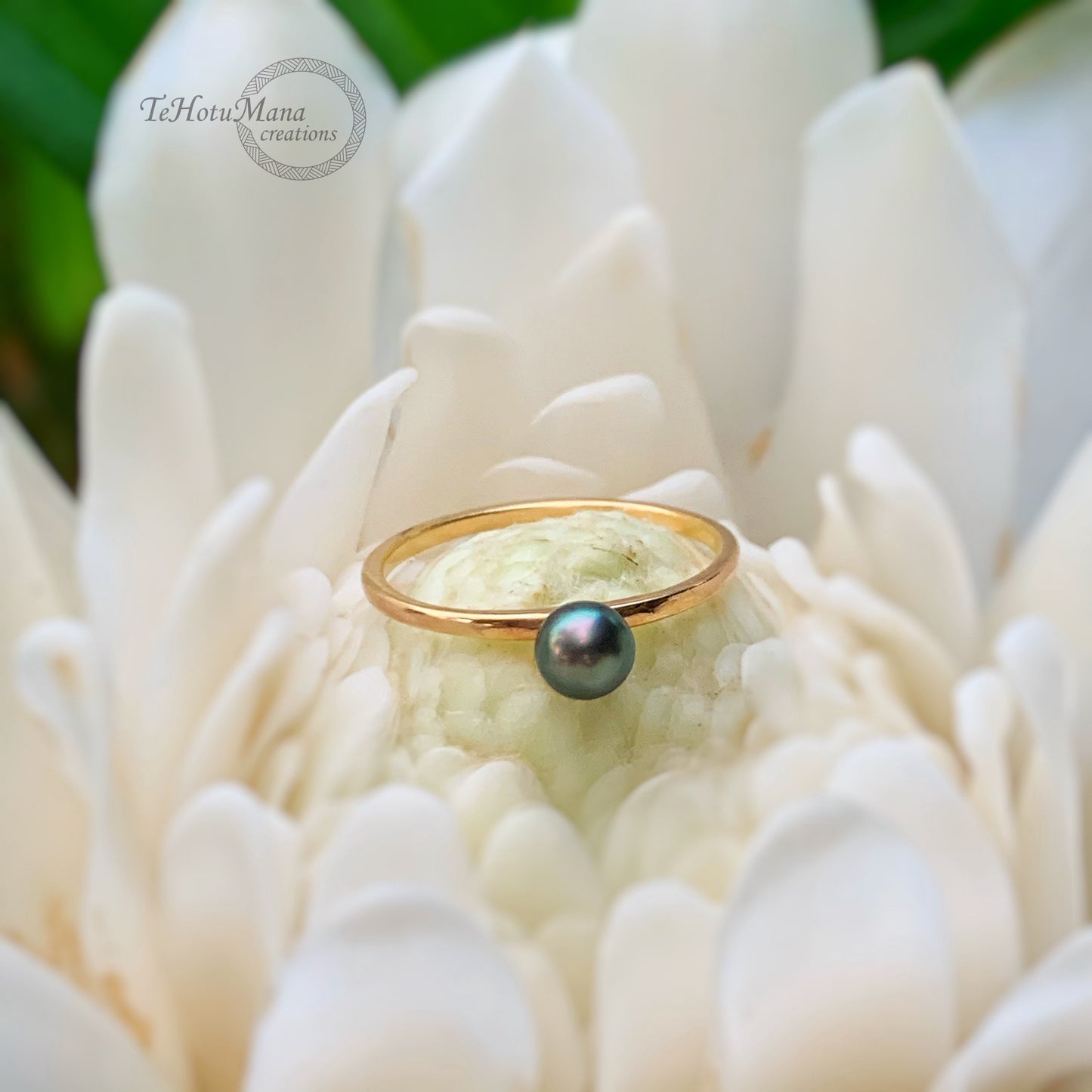 Tahitian Keshi Pearl Ring: Sterling silver, Minimalist Band