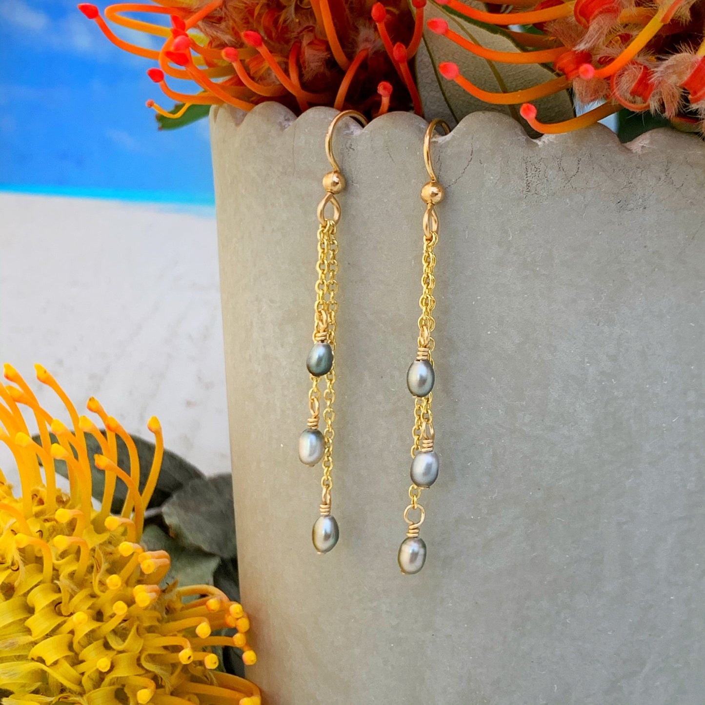 Tahitian keshi pearls earrings • Dangle : gold filled or sterling silver