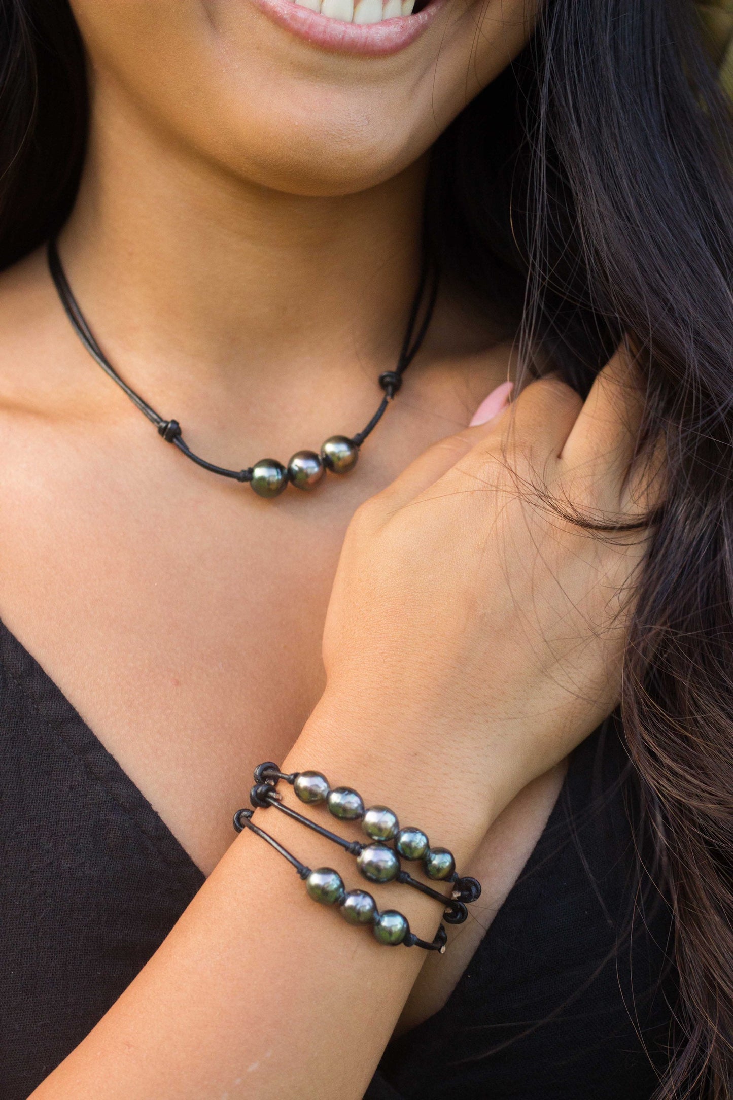Tahitian Pearl Bracelet – 3 Pearls on Black or Brown Leather, Unisex Design
