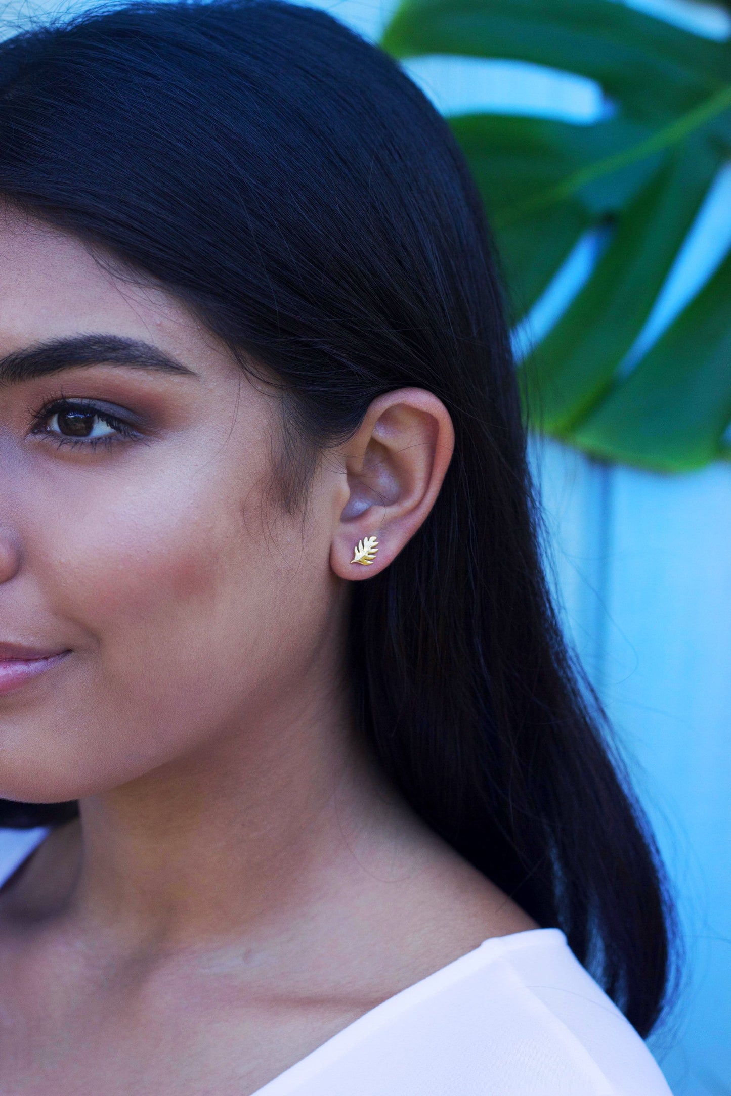 ʻUlu Leaf Stud Earrings – Minimalist Hawaiian Jewelry, Breadfruit Leaf Earrings, Tropical Elegance