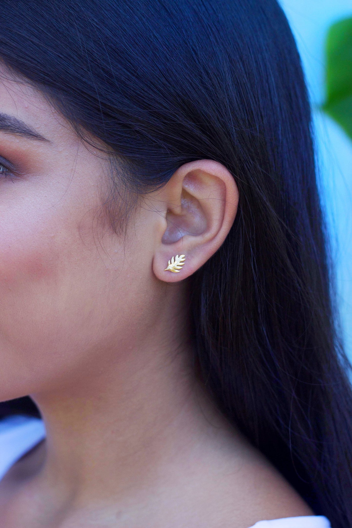 ʻUlu Leaf Stud Earrings – Minimalist Hawaiian Jewelry, Breadfruit Leaf Earrings, Tropical Elegance
