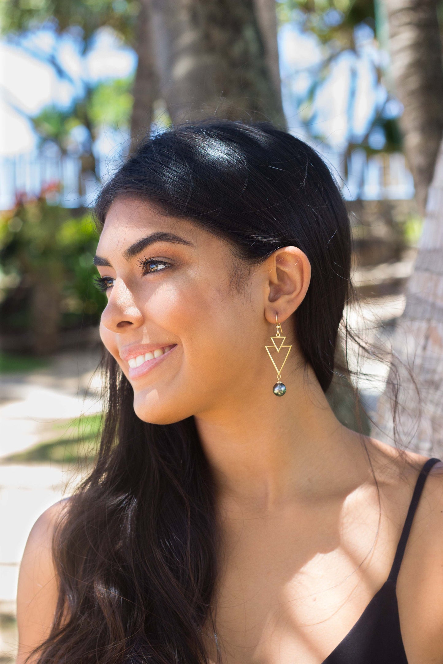 DOORBUSTER Tahitian Pearl Earrings – Triangle Design • Sterling silver Jewelry
