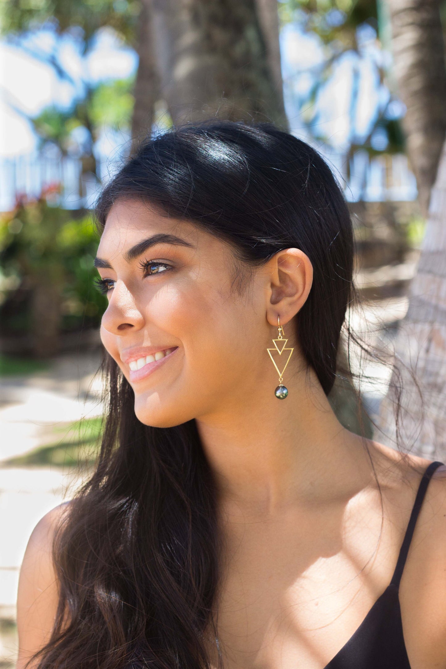 Tahitian pearl drop earrings - 14k Gold Vermeil • Triangle Hawaiian design
