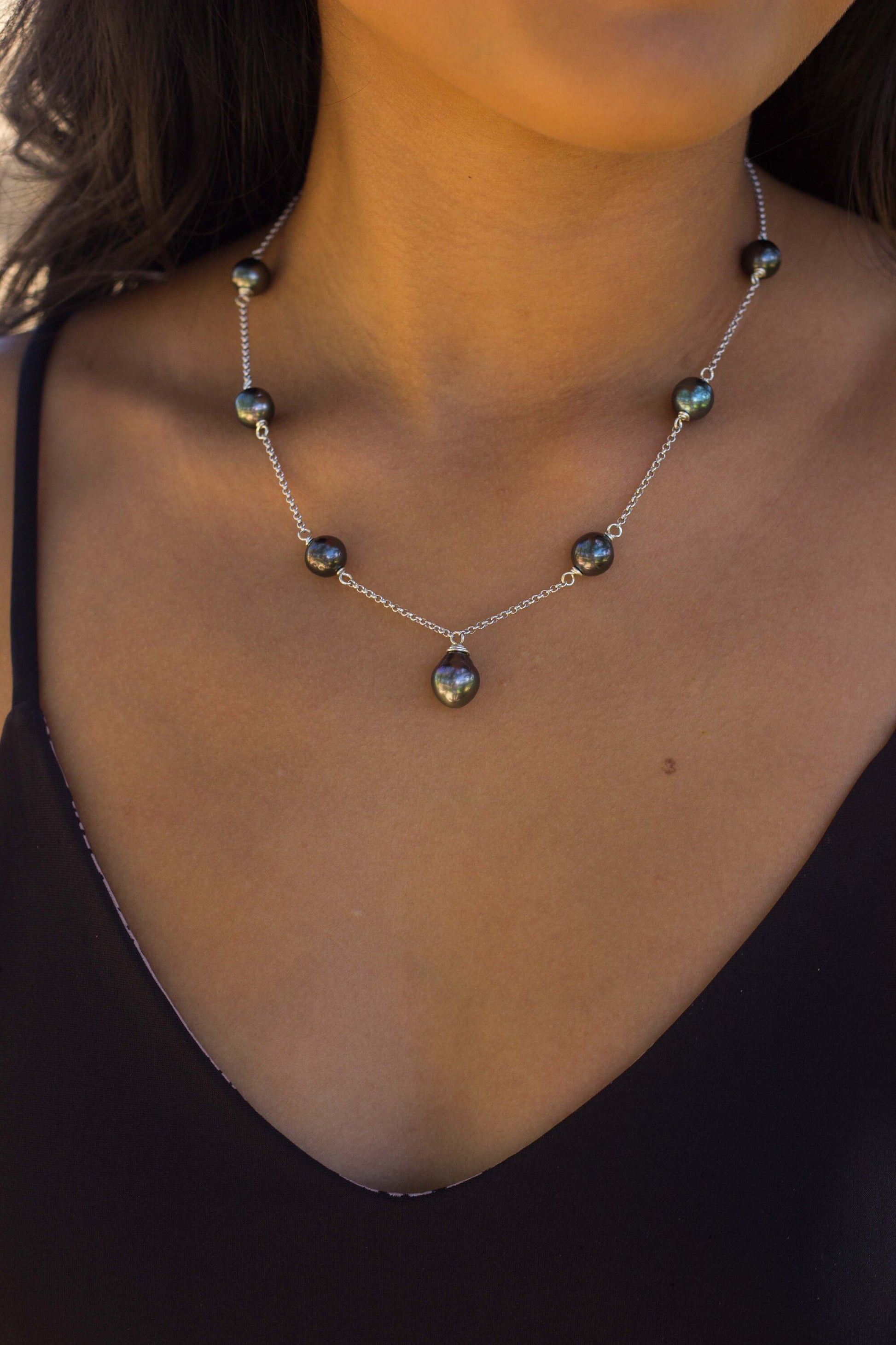 Tahitian pearl necklace • Linked pearls with drop pendant • Handmade in Hawaii jewelry