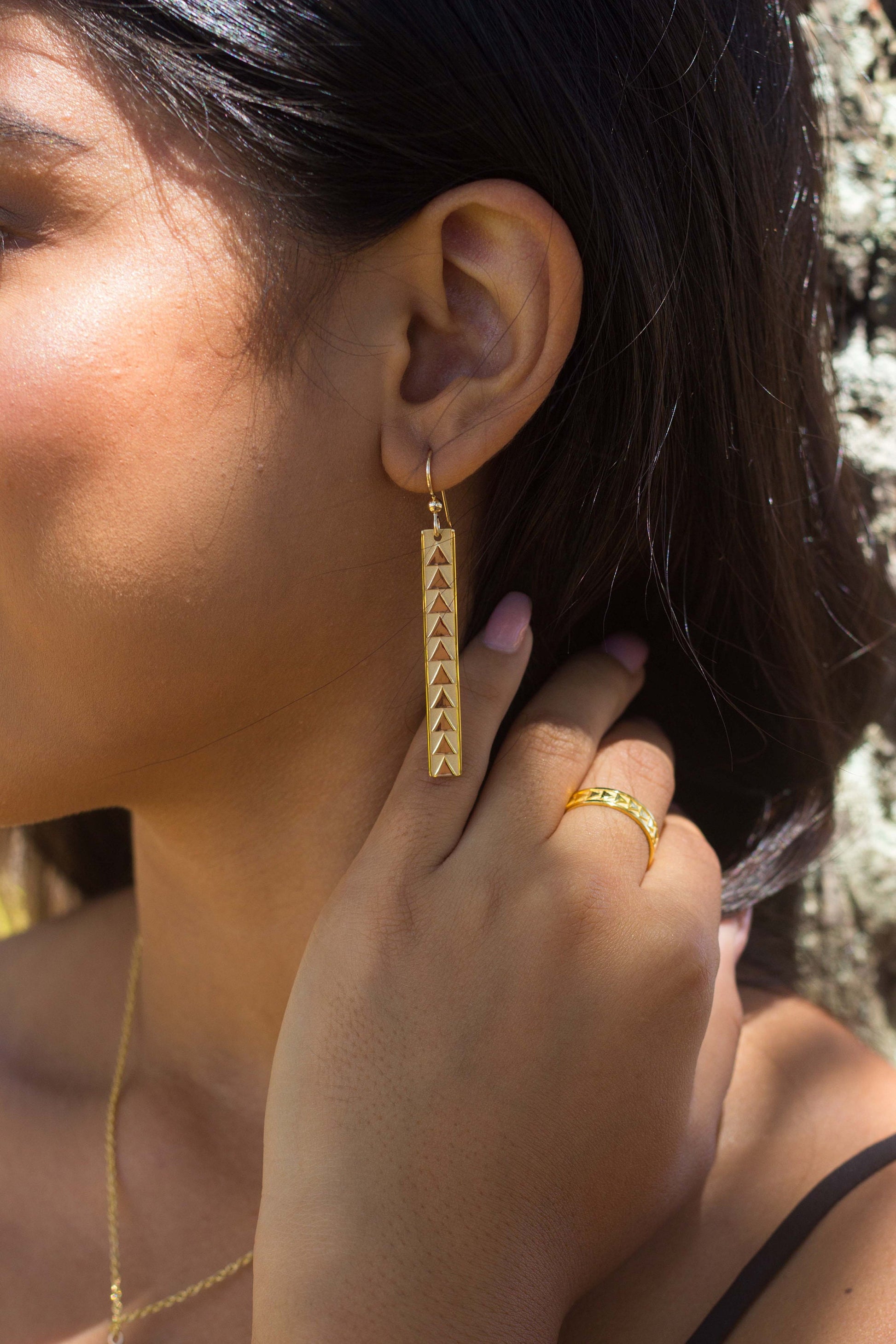 Hawaiian bar earrings • triangle design : Gold vermeil or Sterling silver