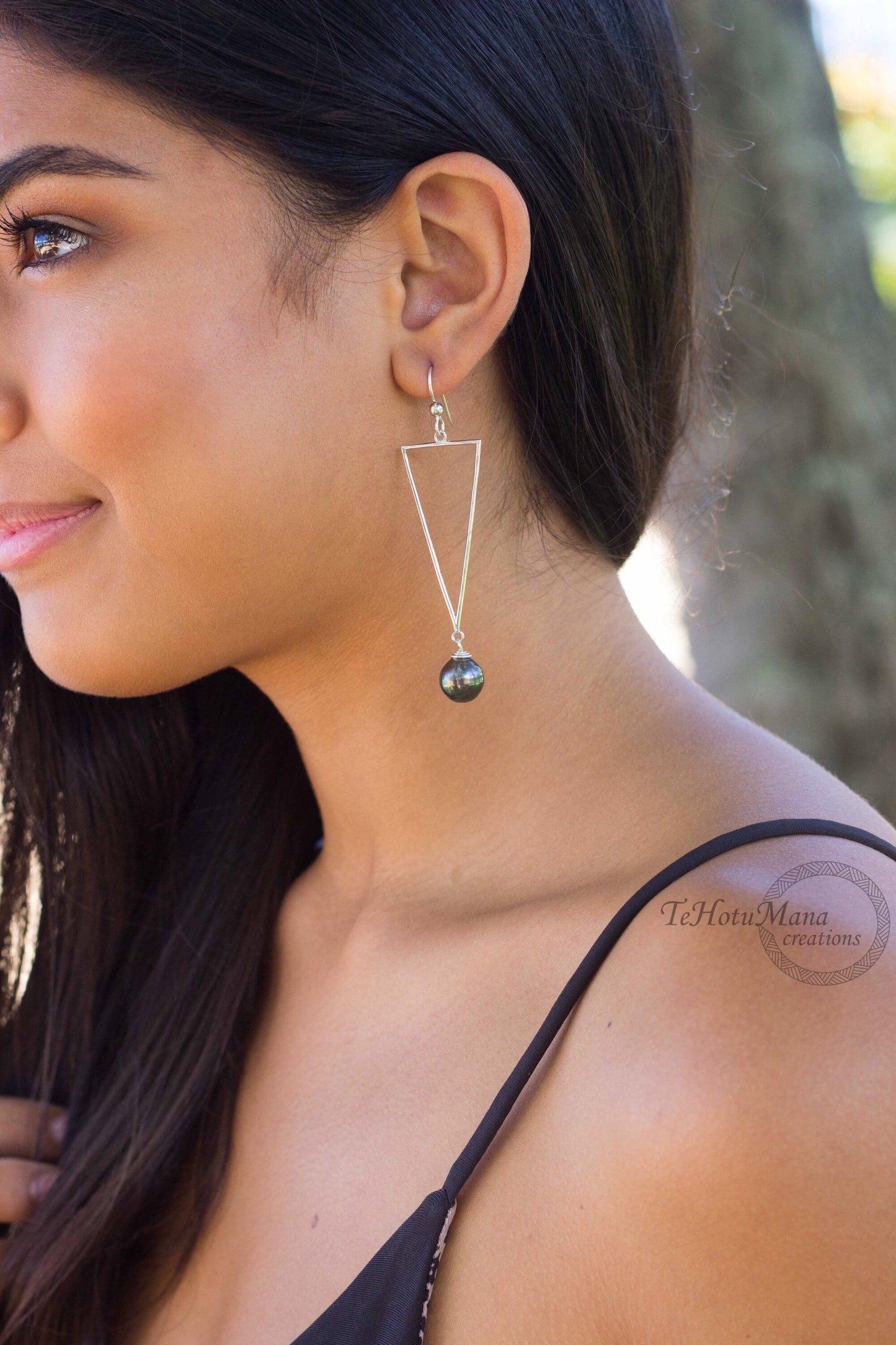 DOORBUSTER Tahitian Pearl Earrings – Sterling Silver Triangle Dangle jewelry.