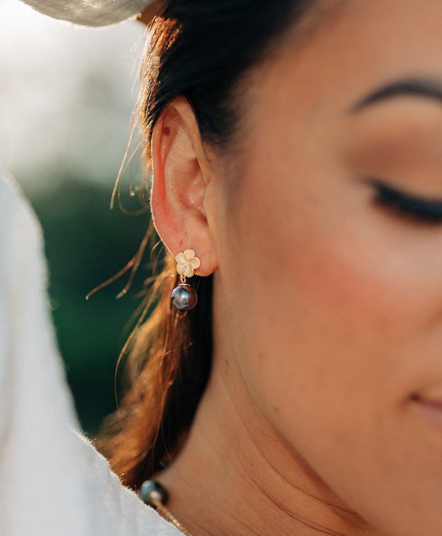 Tahitianl Black Pearl Earrings • PLUMERIA Stud jewelry • Gold