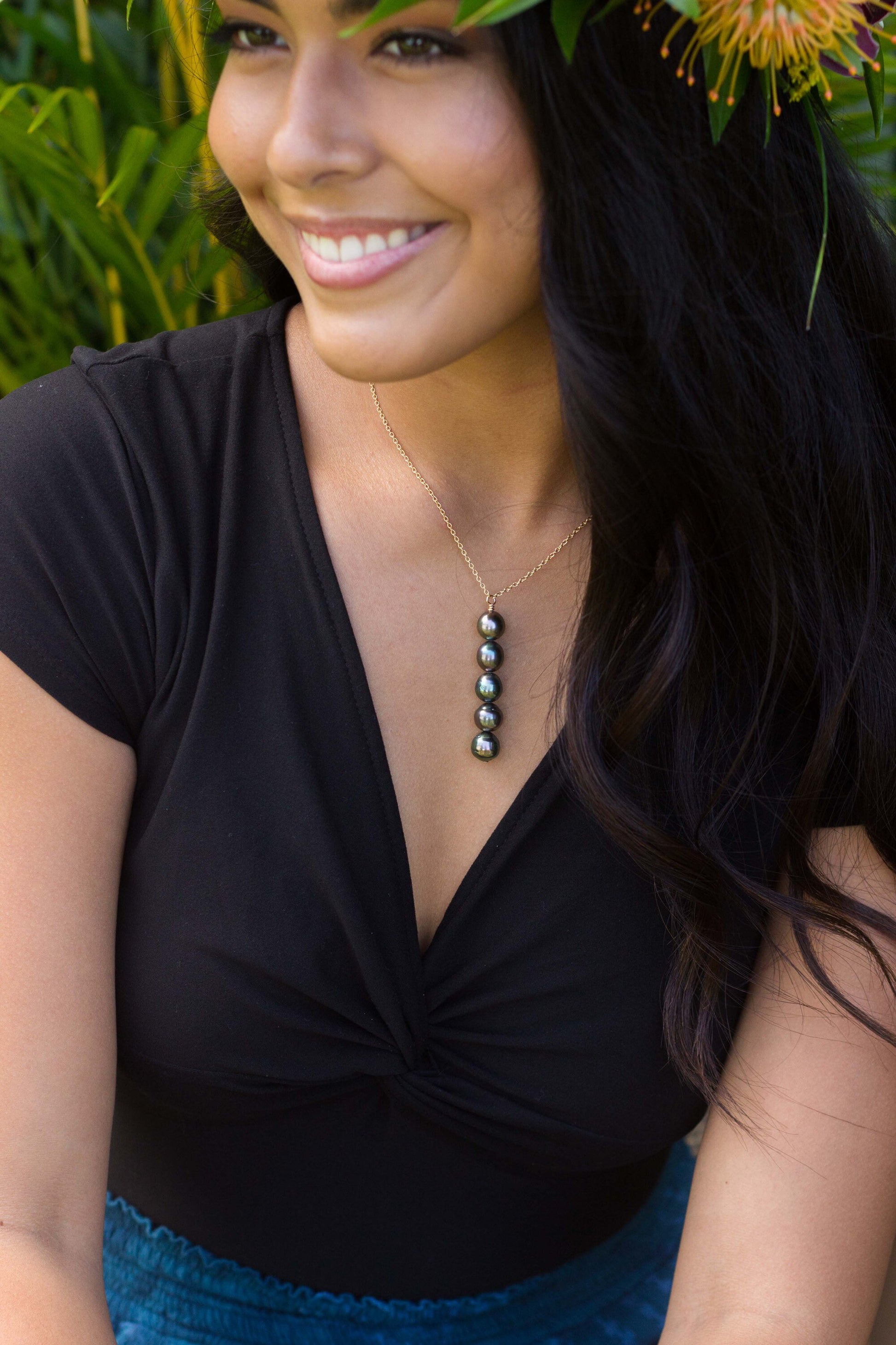 Tahitian Pearl Necklace – Gold filled • 5 Pearl Vertical Drop.