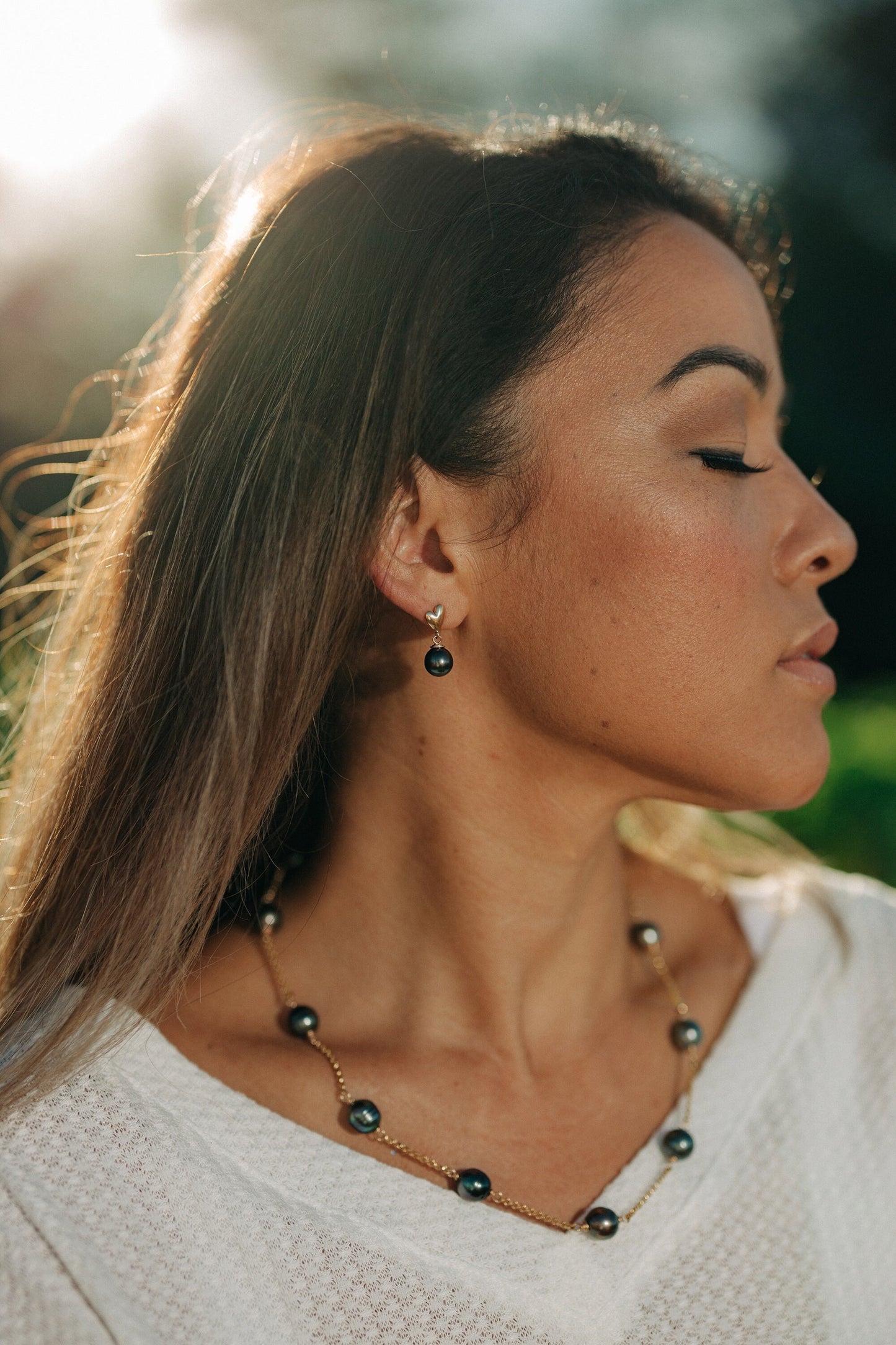 Tahitian Pearl choker Necklace • Gold filled link chain