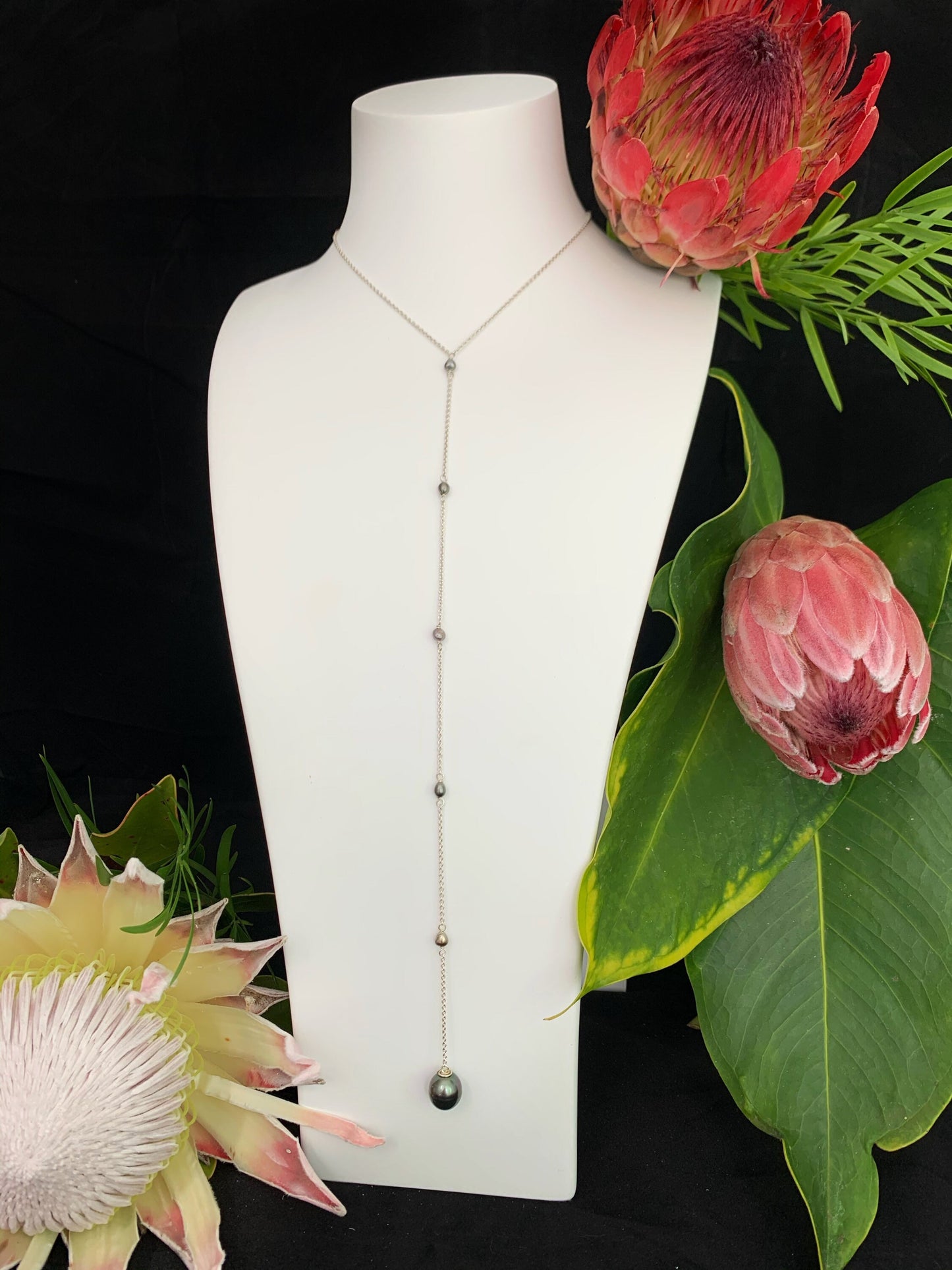 Tahitian Pearl and Keshi Necklace • Long drop • CHOOSE YOUR PEARL