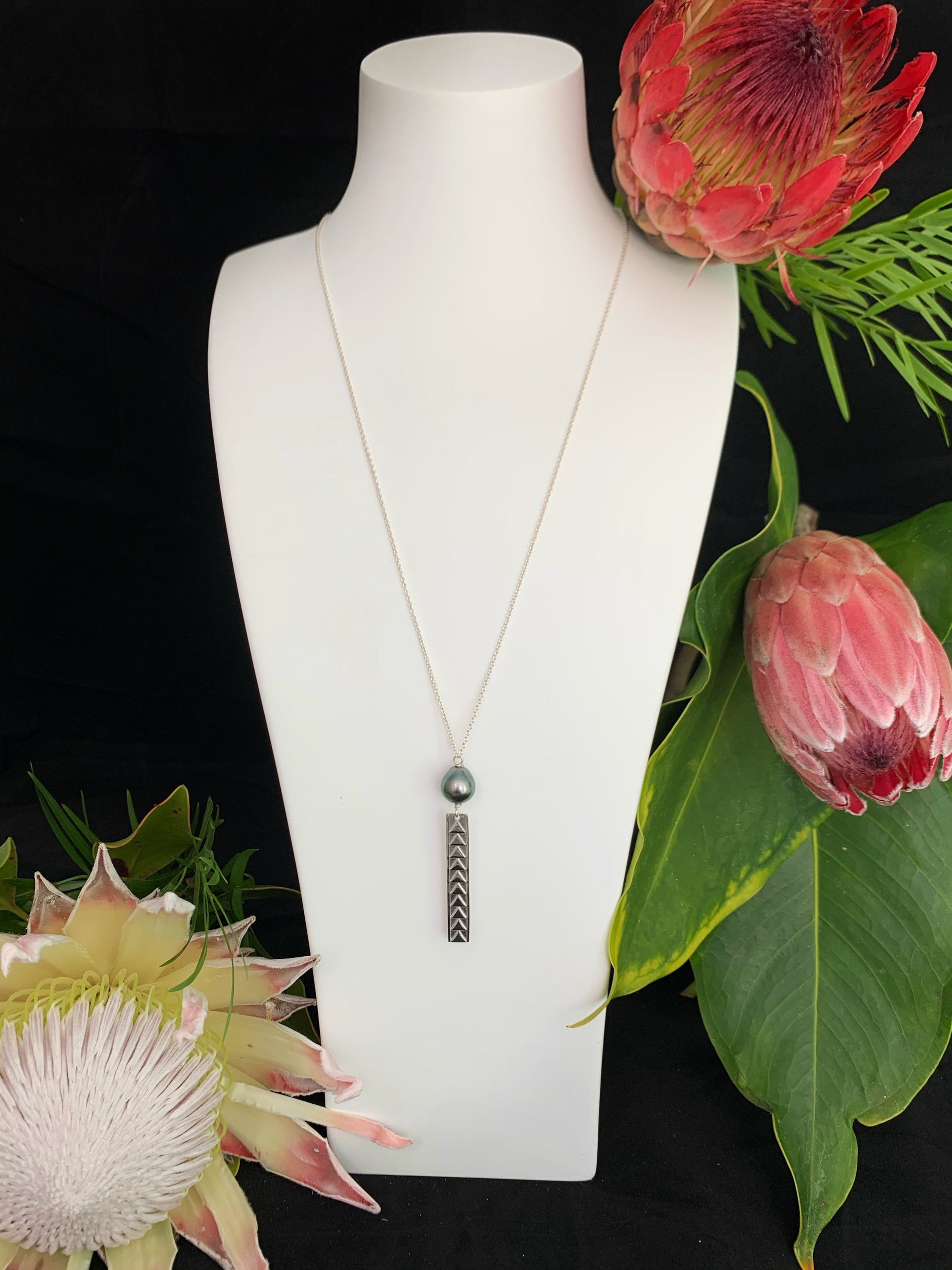 Tahitian pearl necklace — Long Lariat jewelry • handmade in Hawaii