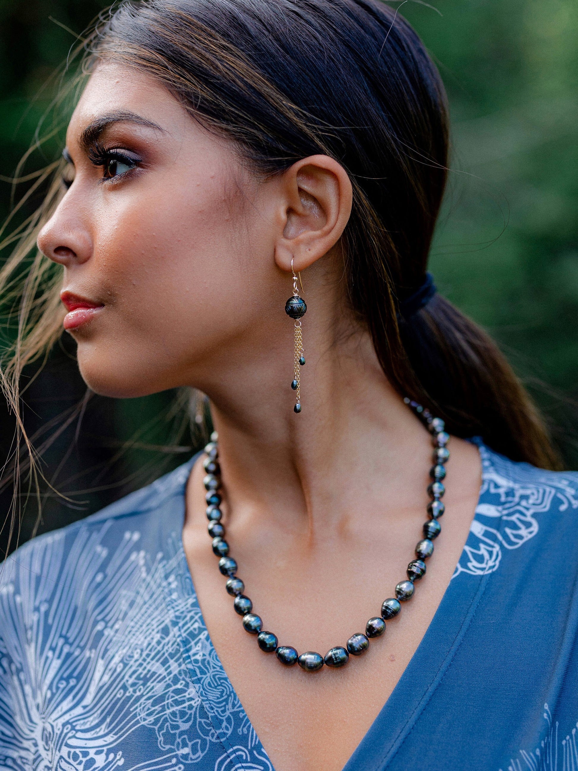 Tahitian Pearl Necklace • Dark Multicolor Strand • Handmade in Hawaii Jewelry • Luxurious Choker