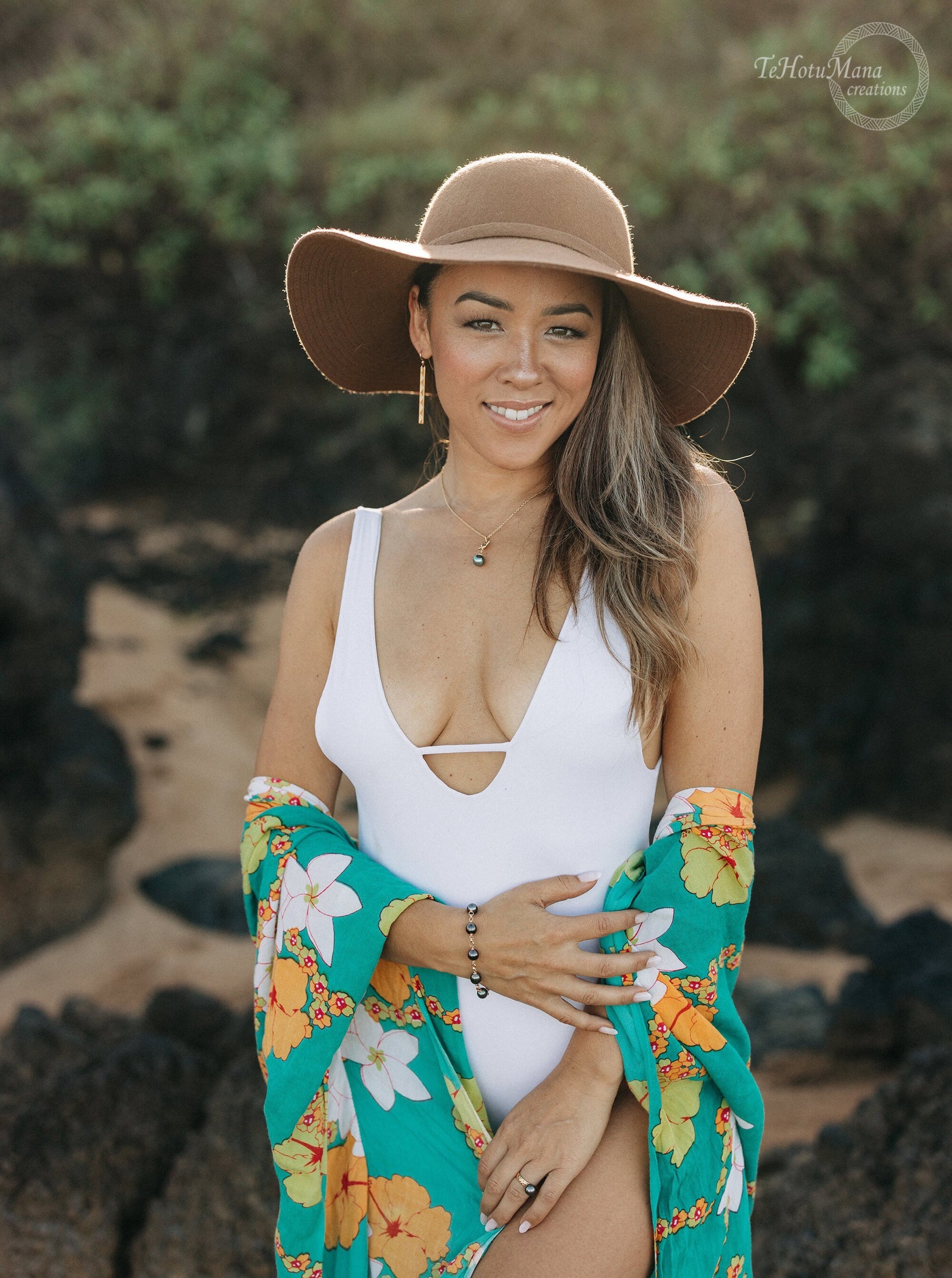 Hawaii earrings • Bar Lauhala : Gold vermeil or Sterling silver