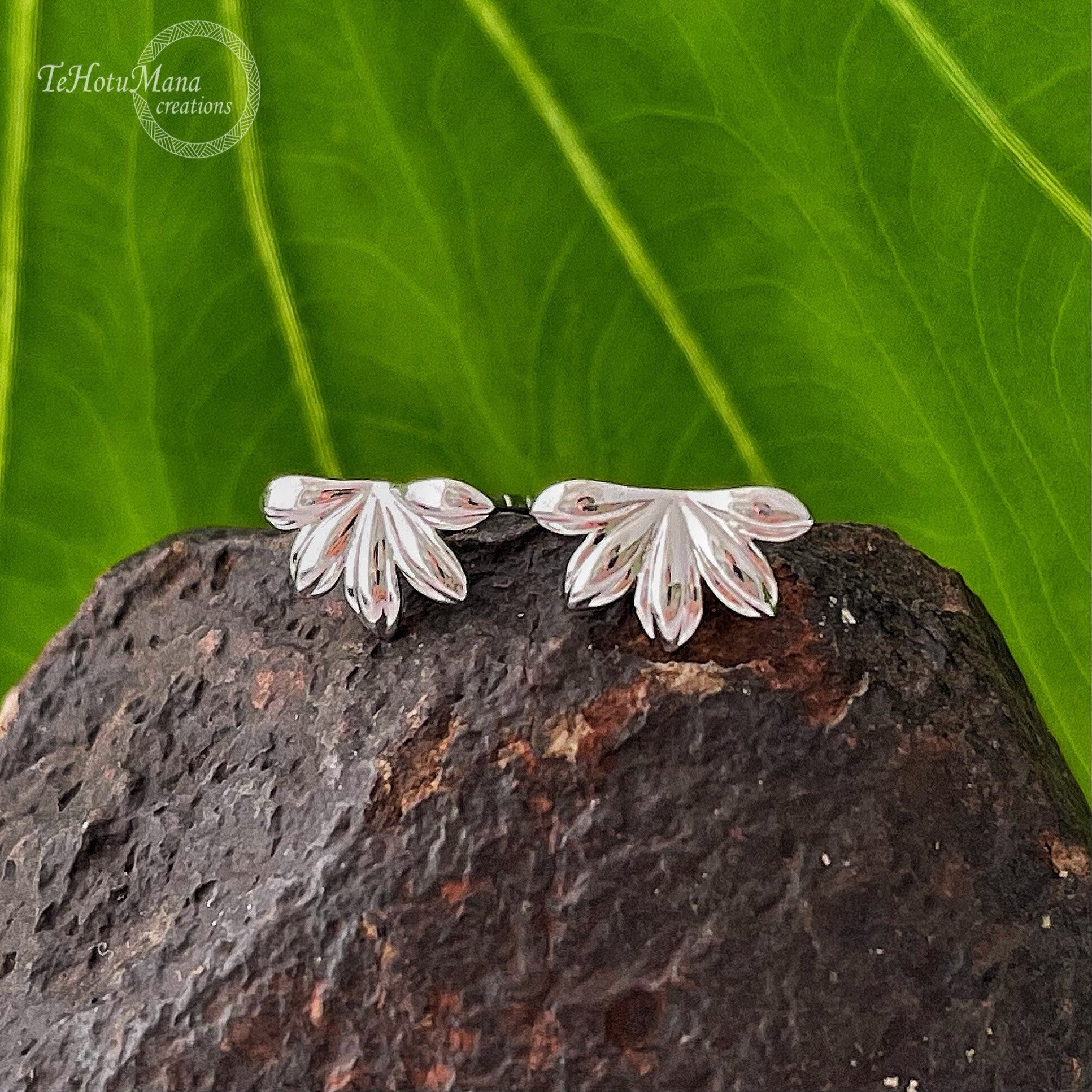Naupaka Stud Earrings in Gold Vermeil or Sterling silver – Hawaiian Flower Design