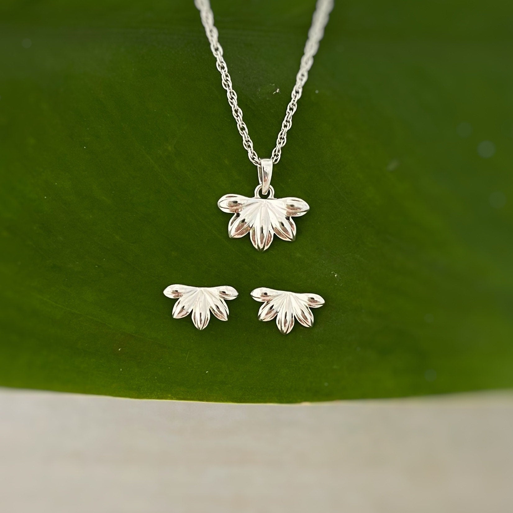 Hawaiian Flower Pendant • Naupaka Necklace in Sterling Silver or Gold Vermeil • Island-Inspired Jewelry