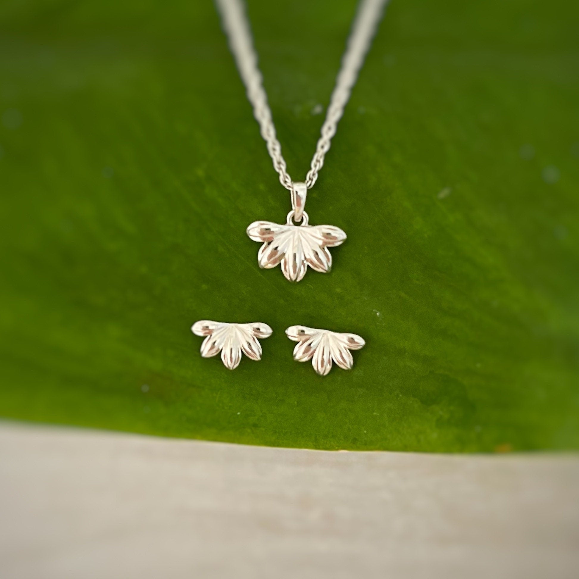 Hawaiian Flower Pendant • Naupaka Necklace in Sterling Silver or Gold Vermeil • Island-Inspired Jewelry