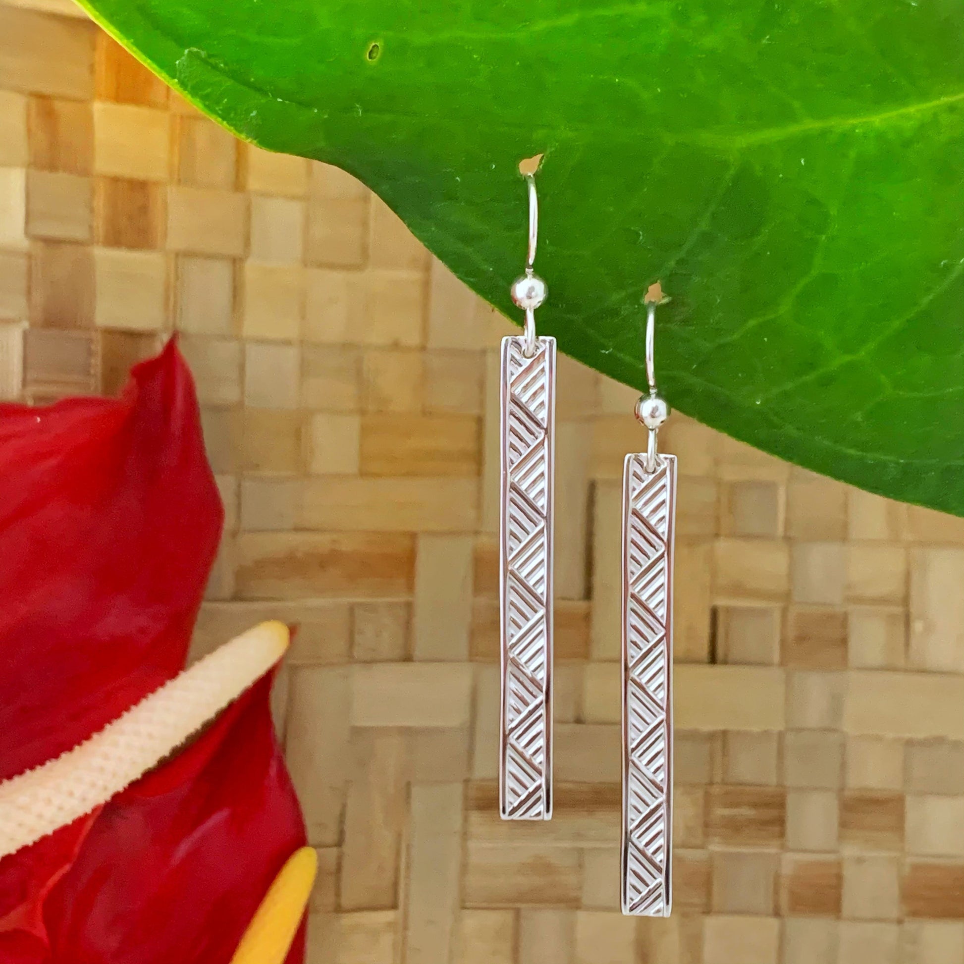 Hawaii earrings • Bar Lauhala : Gold vermeil or Sterling silver