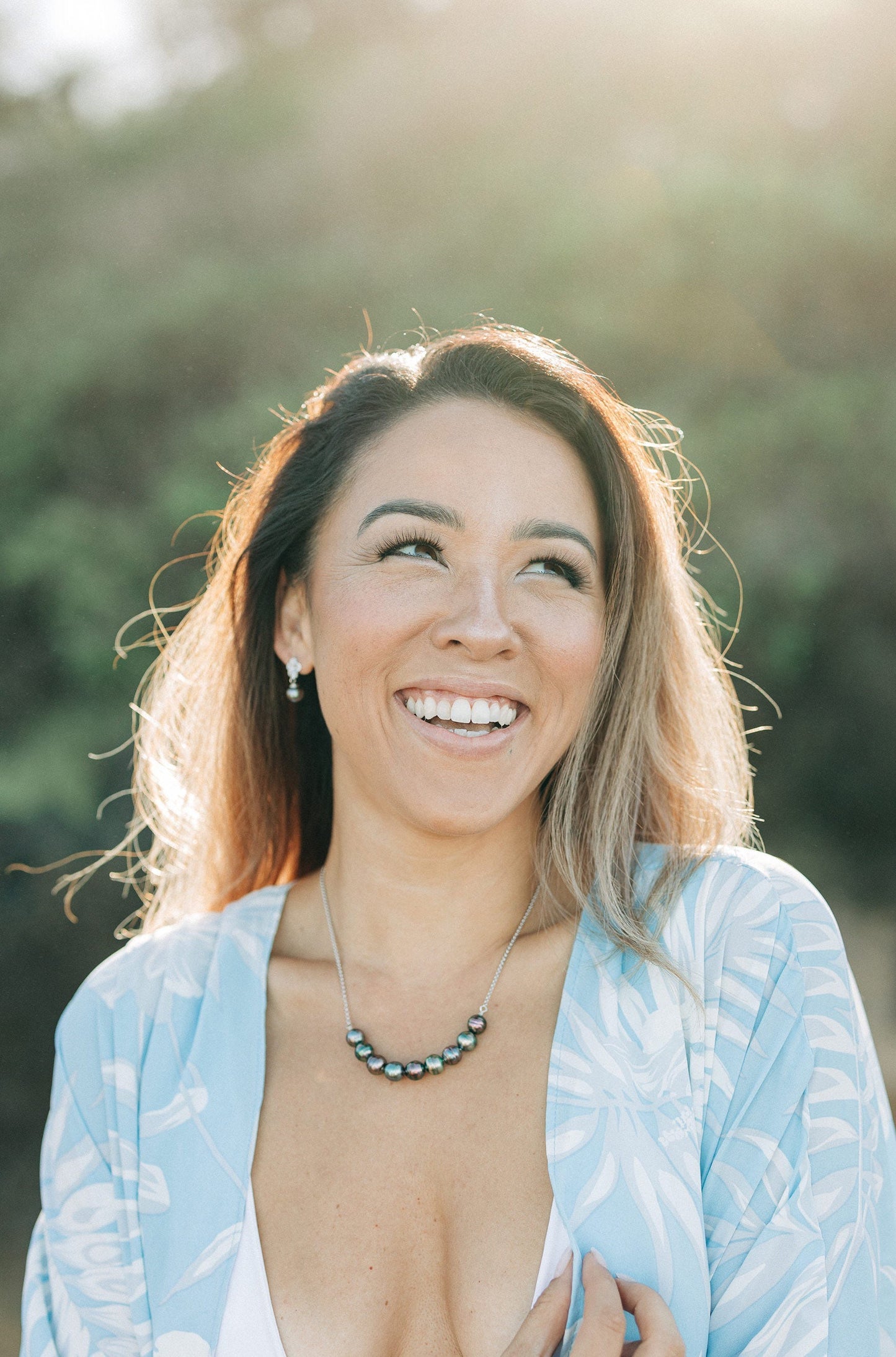 Tahitian pearl necklace — U style peacock colors • Luxurious jewelry made in Hawaii