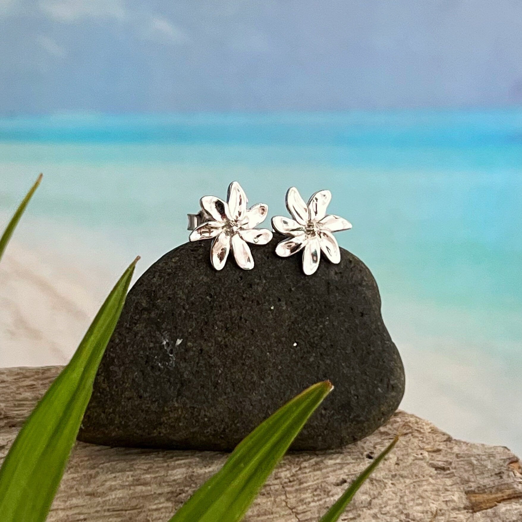 Sterling Silver Tiare Flower Stud Earrings: Tahitian Gardenia