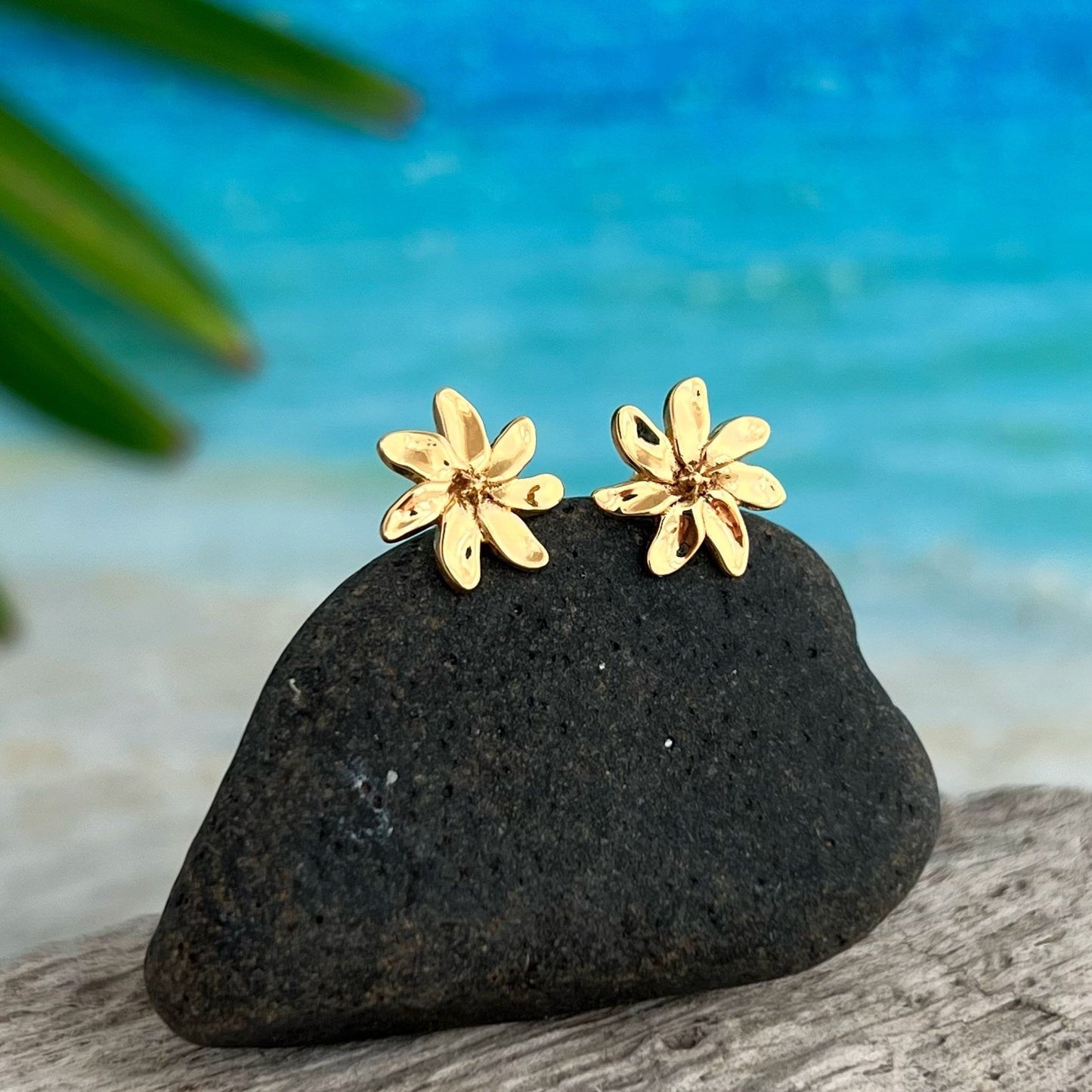 Sterling Silver Tiare Flower Stud Earrings: Tahitian Gardenia
