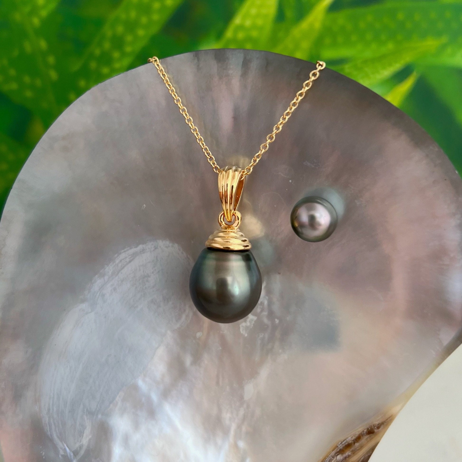 DOORBUSTER NEAR FLAWLESS Extra Large Tahitian Pearl Pendant , Big pearl , tahitian pearl , tahitian pearl necklace