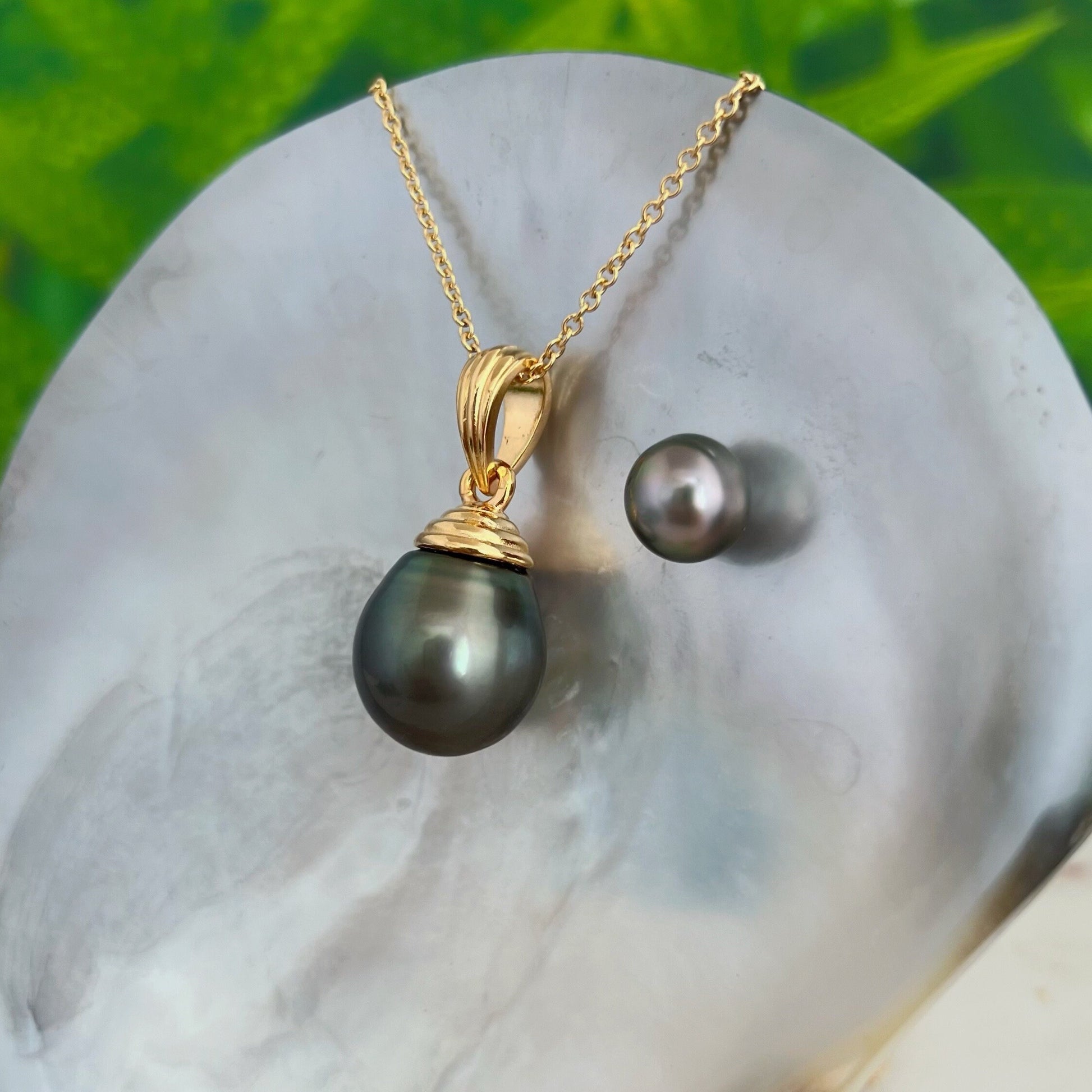 DOORBUSTER NEAR FLAWLESS Extra Large Tahitian Pearl Pendant , Big pearl , tahitian pearl , tahitian pearl necklace