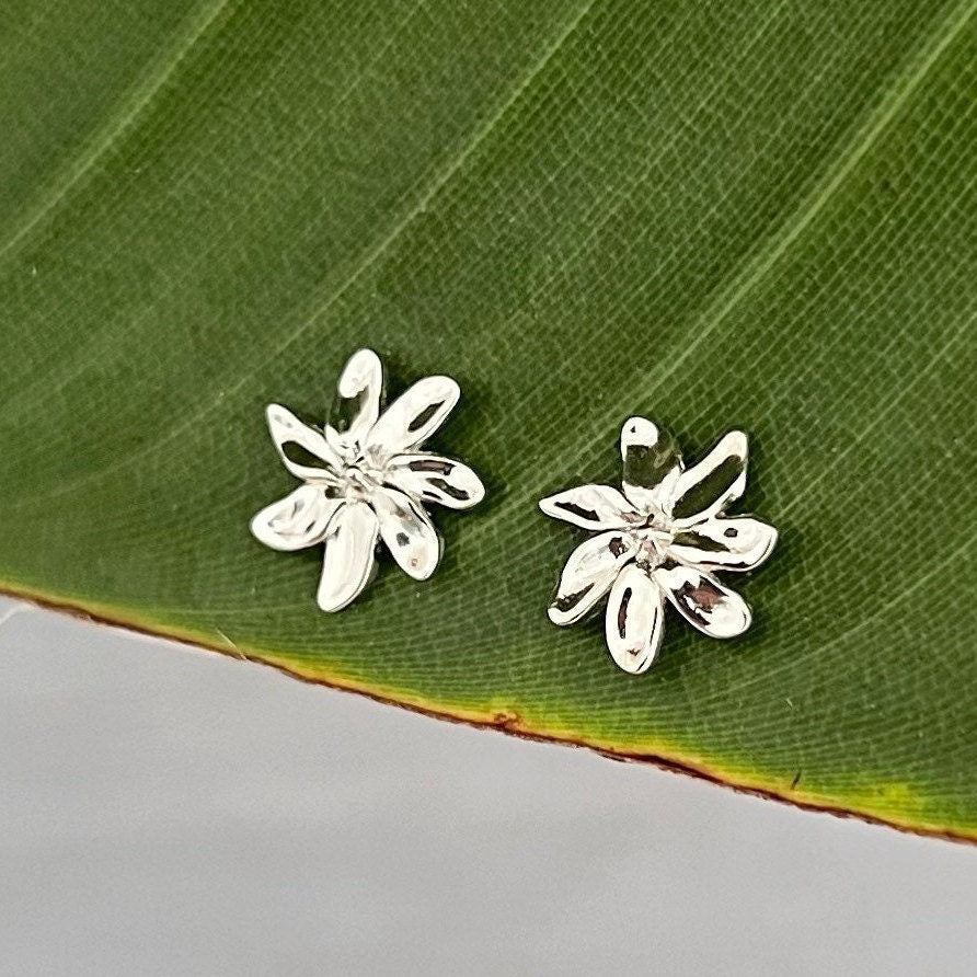 Sterling Silver Tiare Flower Stud Earrings: Tahitian Gardenia