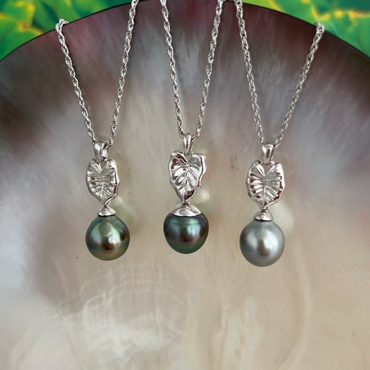 Tahitian pearl pendant with Hawaiian Leaf design, in sterling silver