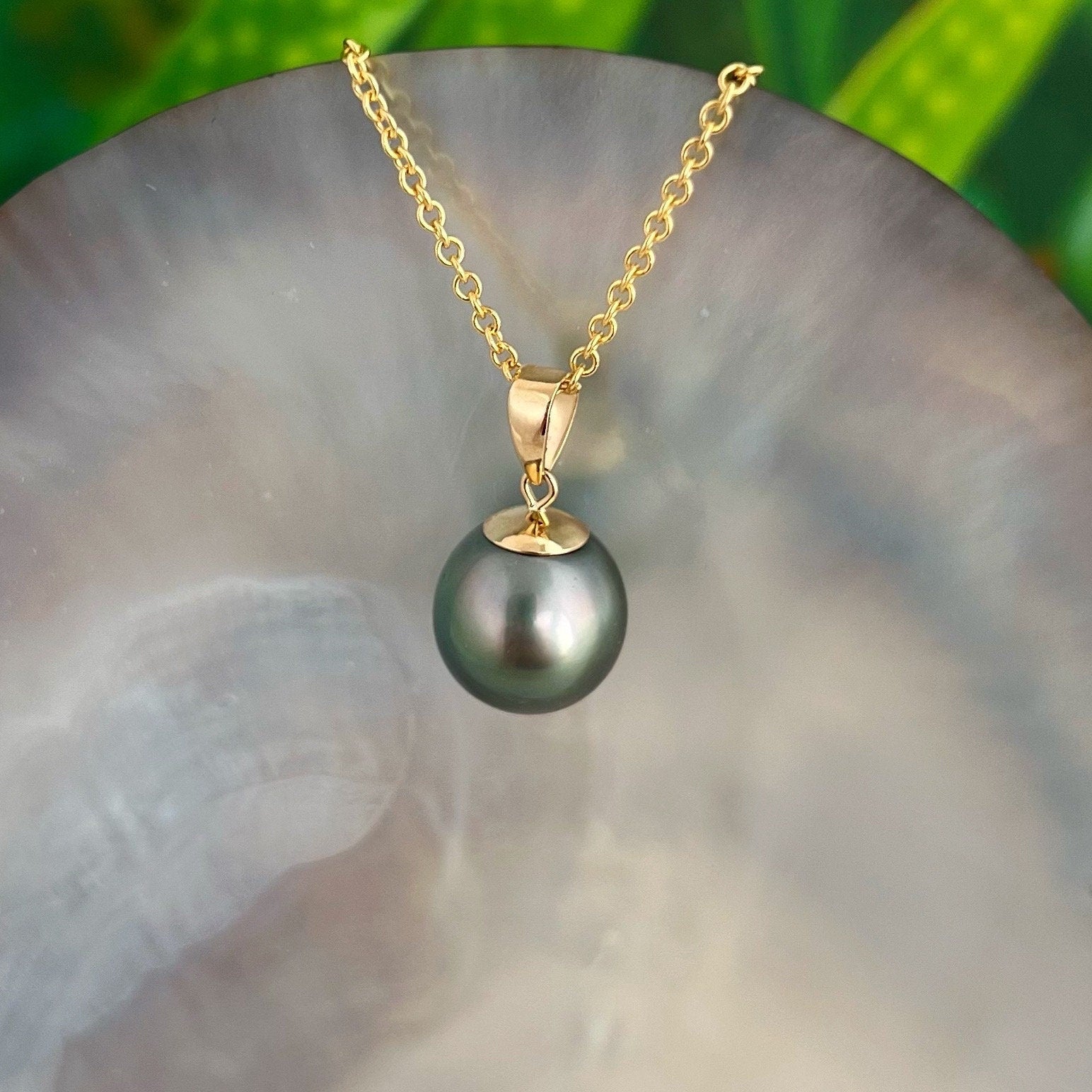 Green Tahitian Pearl Pendant: 18k Solid Gold Necklace
