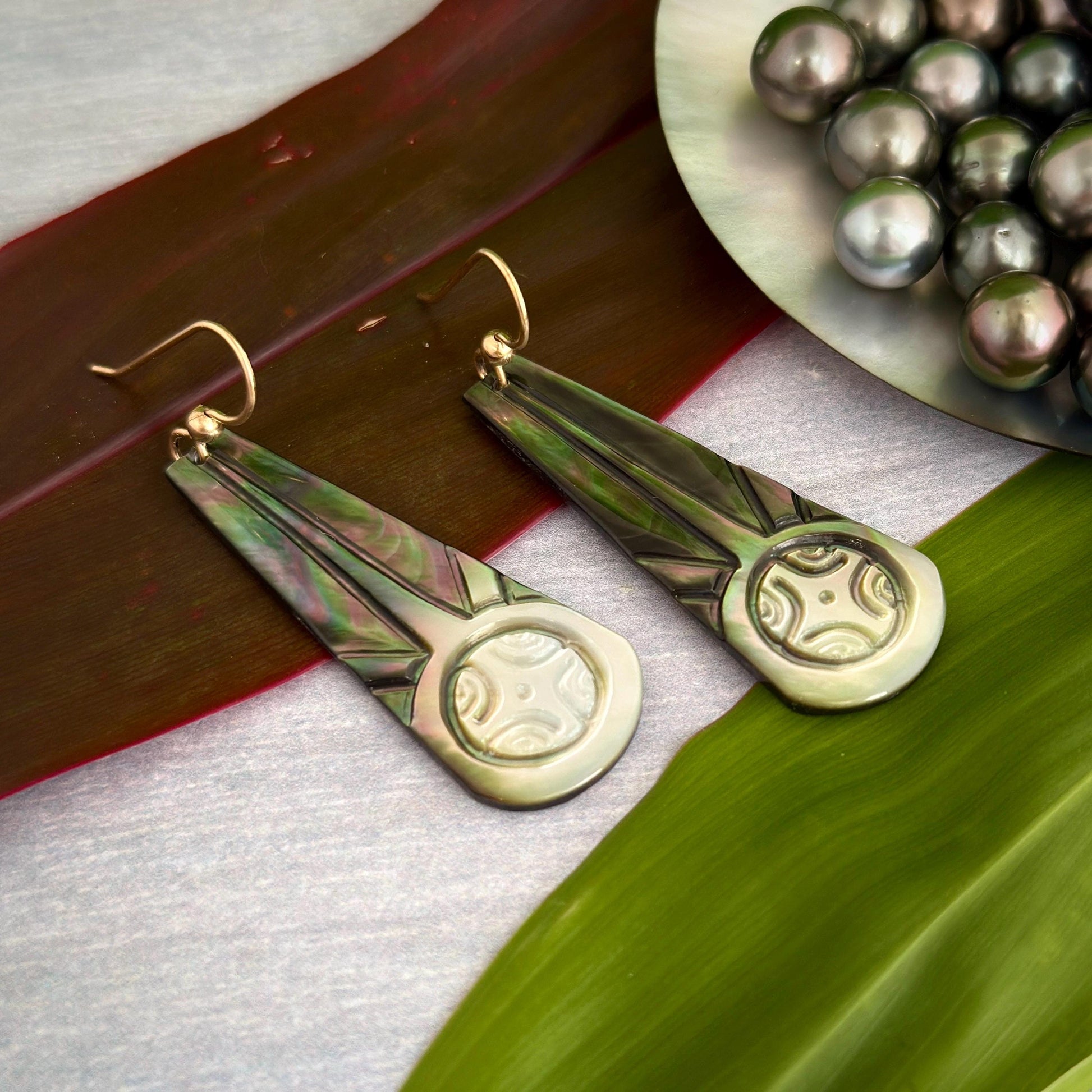 mother of pearl earrings seashell jewelry seashell earrings handmade made in hawaii jewelry drop earrings hawaiian carved shell hand carved shell beach jewelry beach earrings