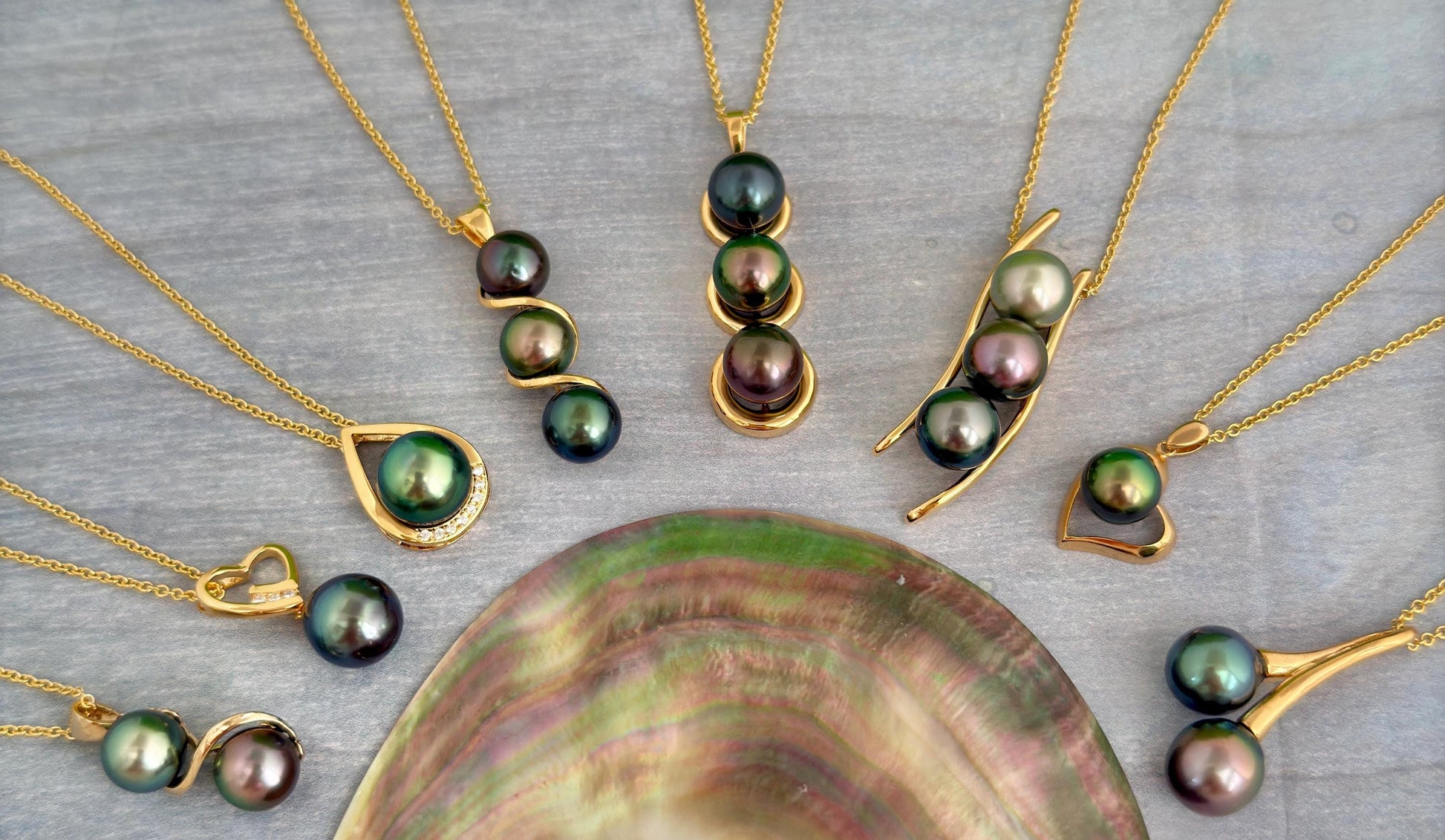 Rare Tahitian Pearl Necklace • Turquoise Blue, Pink Aubergine and Pistachio Green