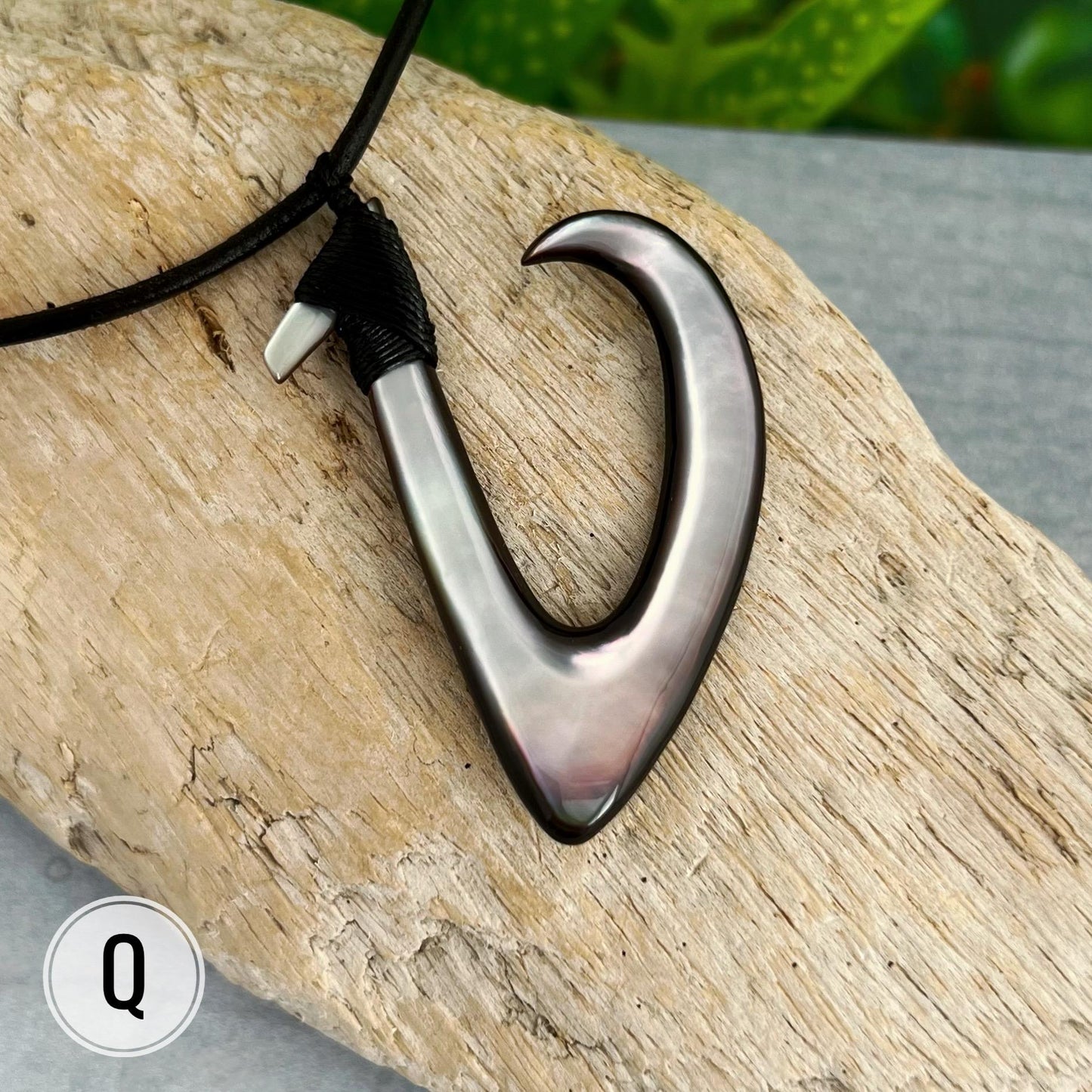 Hawaiian fishhook necklace handmade with Mother of pearl shell