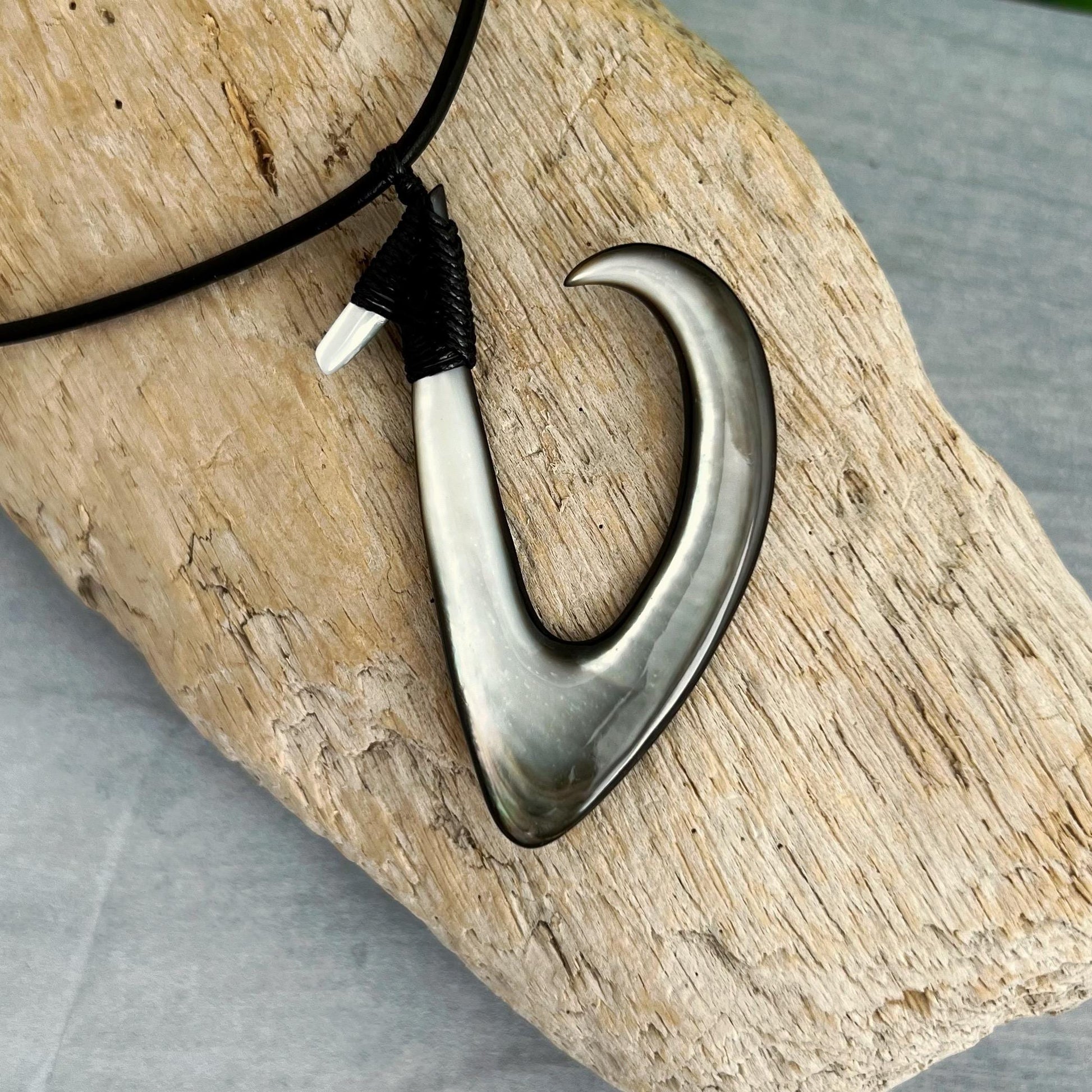 Hawaiian fishhook necklace handmade with Mother of pearl shell
