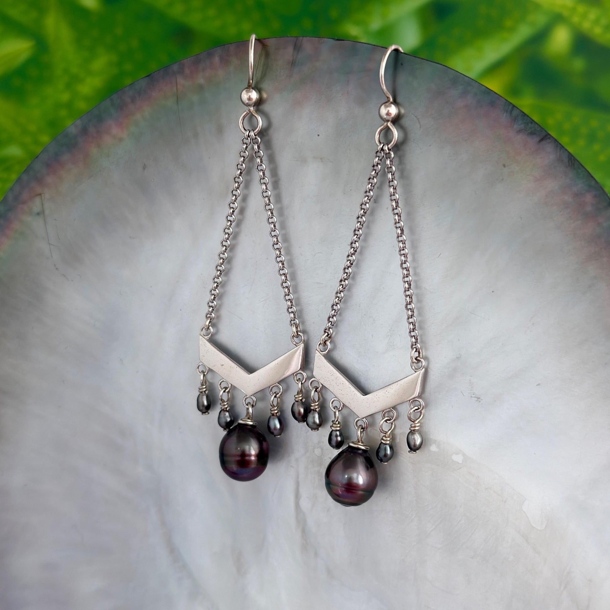 fancy tahitian black pearl dangle earrings