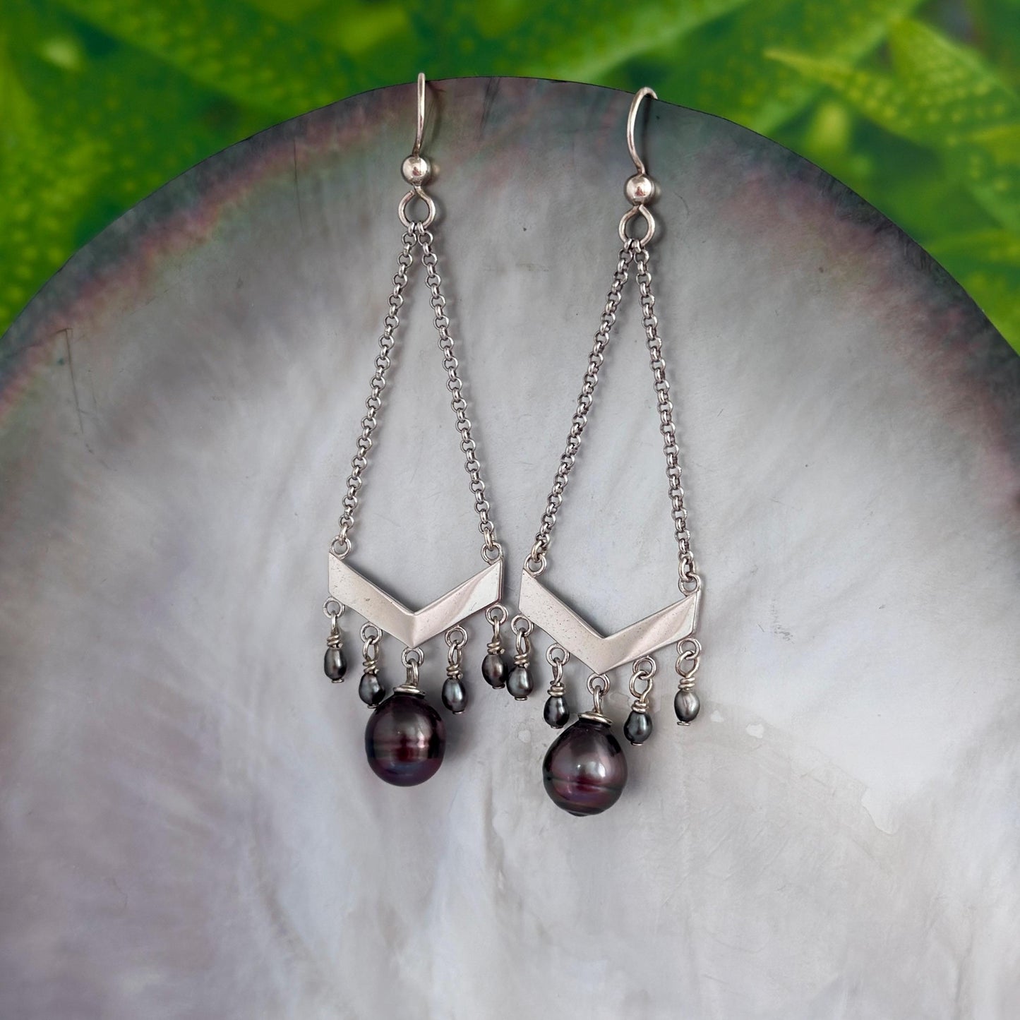 Boho Chic Tahitian pearl and Keshis Earrings • drop