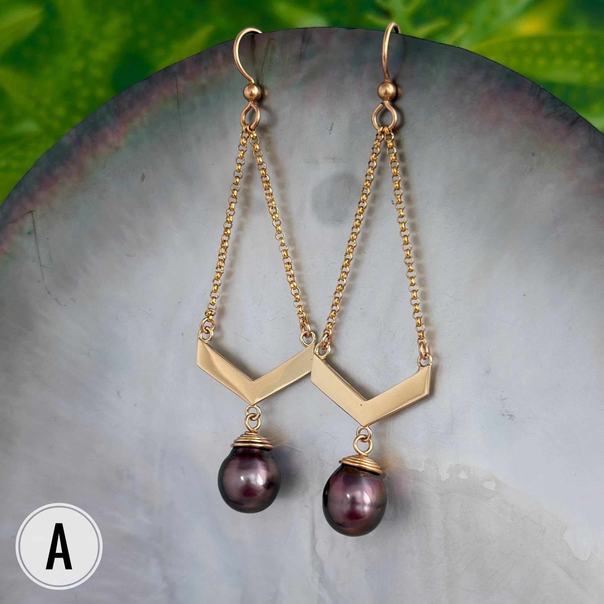 Boho Chic Tahitian pearl Earrings • gold vermeil Chevron