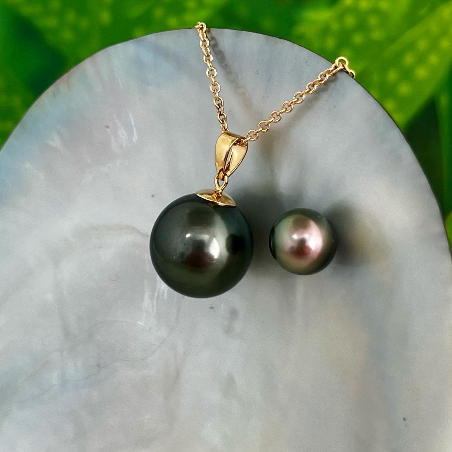 Exceptional and Big Tahitian Pearl Pendant • Dark Green pearl • Solid Gold chain • natural gemstone • Gift for her • Statement necklace