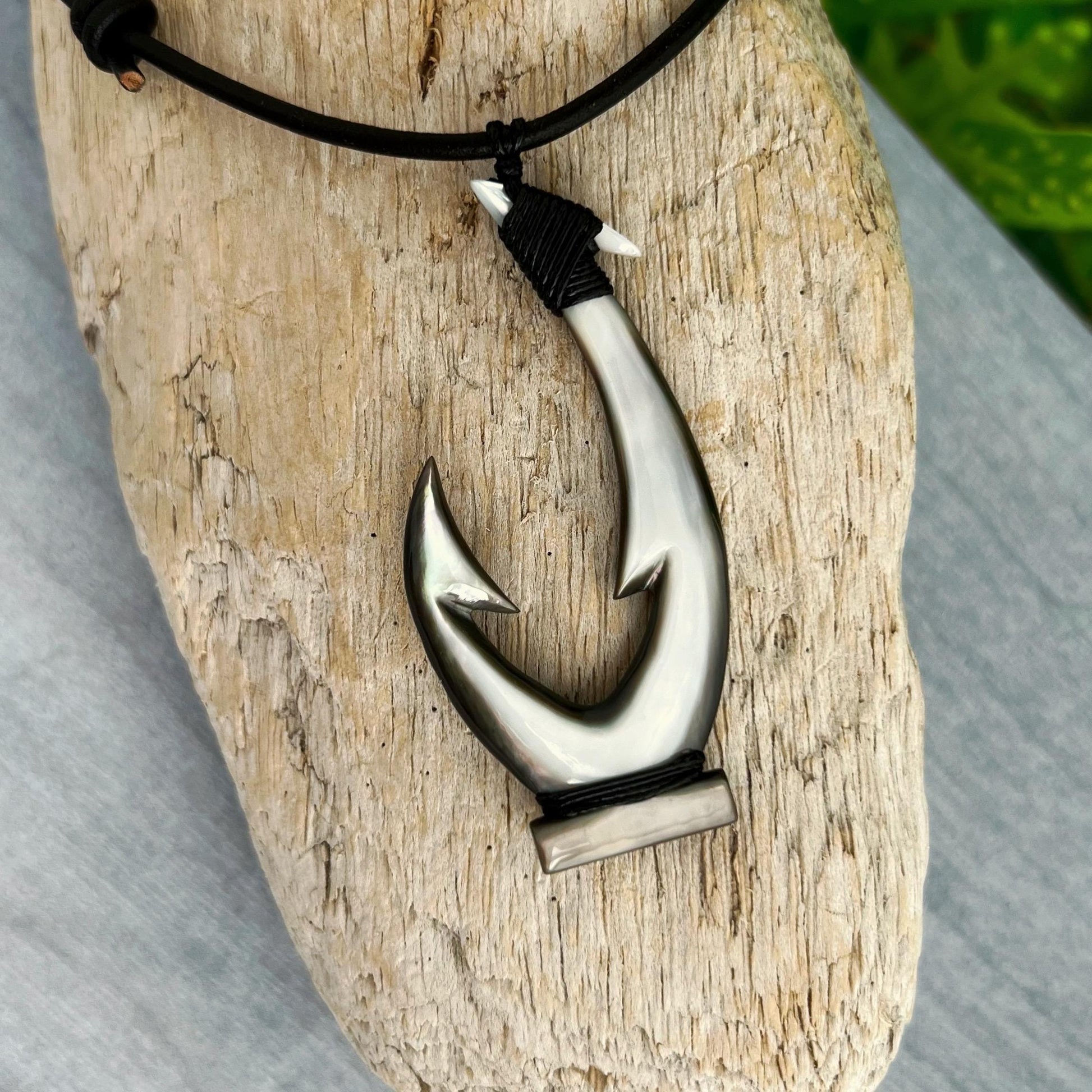 Hawaiian fishhook necklace handmade with Mother of pearl shell