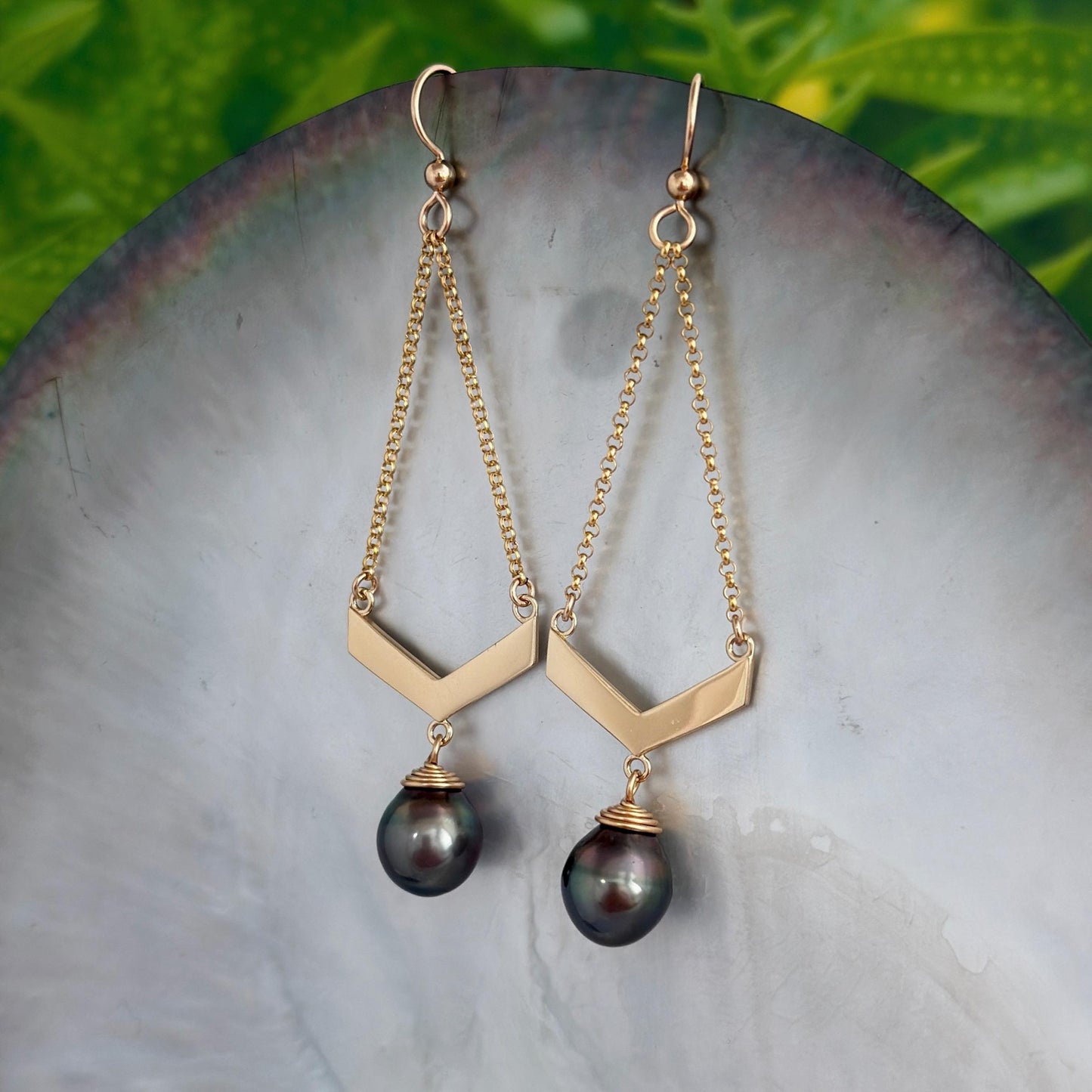 Boho Chic Tahitian pearl Earrings • gold vermeil Chevron