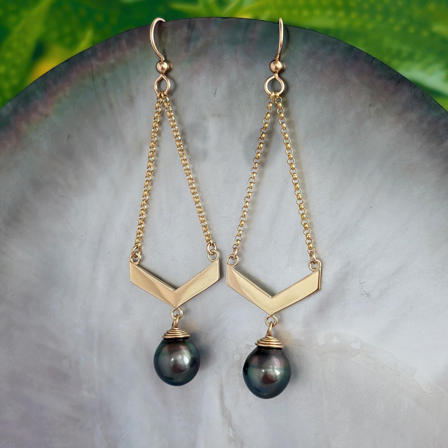 Boho Chic Tahitian pearl Earrings • gold vermeil Chevron