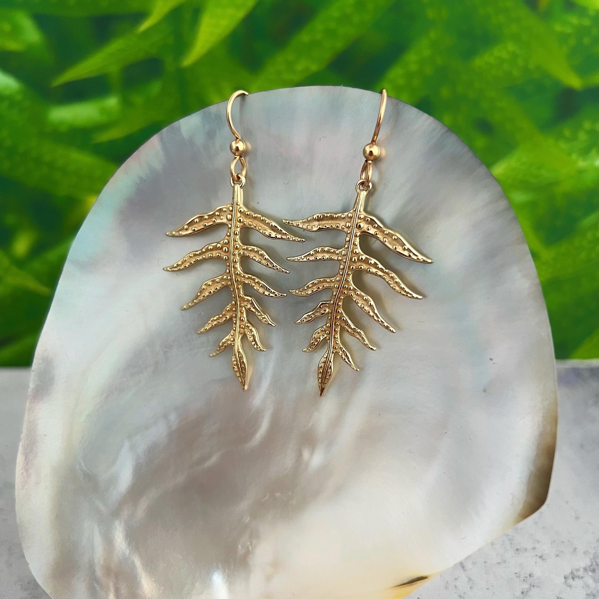 Laua’e Dangle Earrings • Hawaiian jewelry • Tropical and nature lover • everyday and aesthetic jewelry • Gift for her