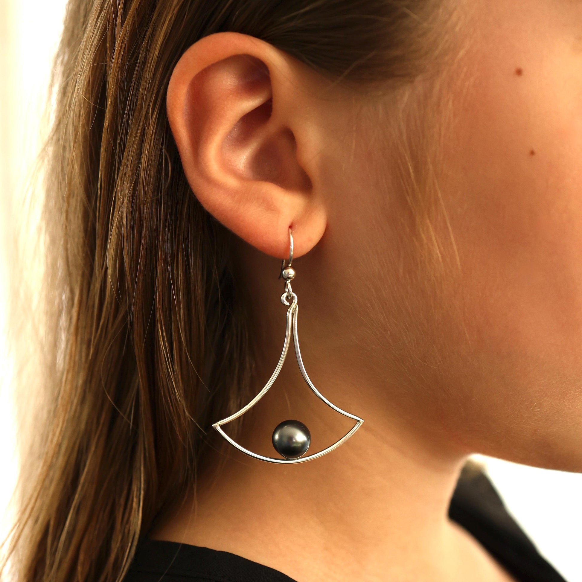 DOORBUSTER Tahitian Pearl Earrings – Sterling Silver Fan-Shaped Dangles • Modern and Elegant Statement Jewelry