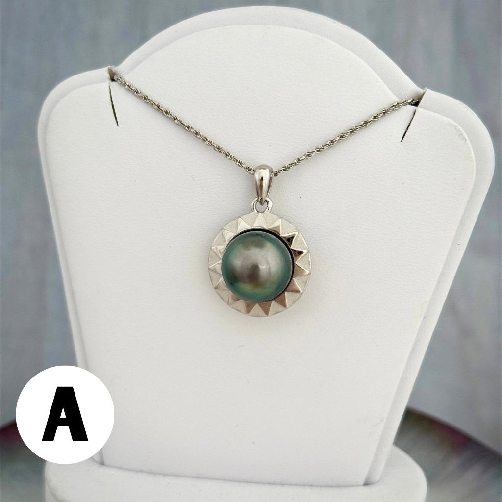 Tahitian Pearl Necklace: Sterling Silver Sun Pendant • Peacock • Hawaiian Jewelry