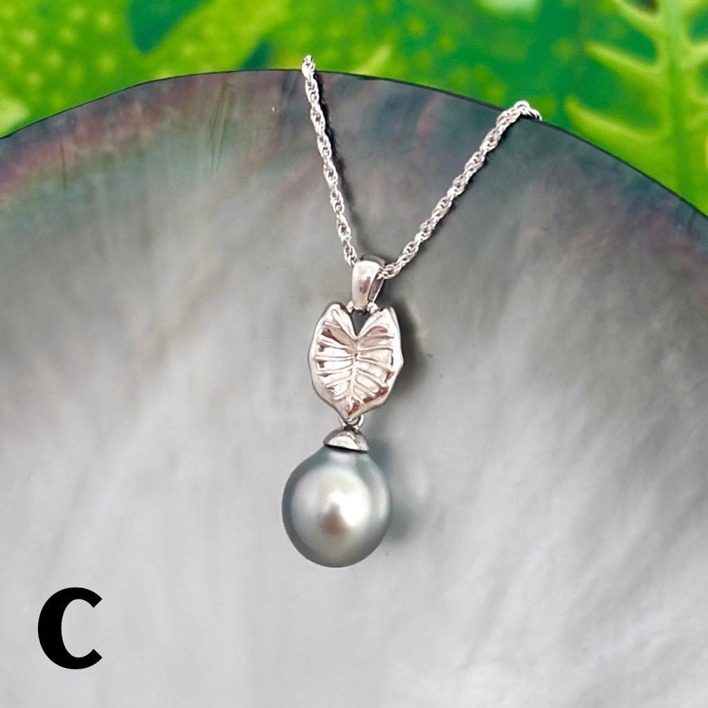 Tahitian pearl pendant — Kalo leaf necklace • Sterling silver • Hawaiian tropical design
