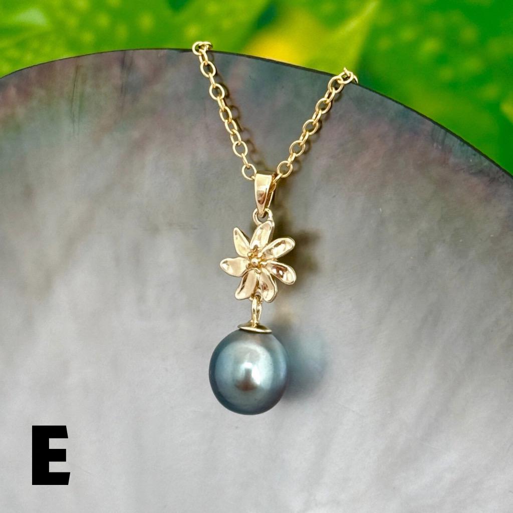 Tahitian Pearl Necklace – Gold Tiare Gardenia Flower Pendant • Hawaiian • Elegant black pearl Jewelry