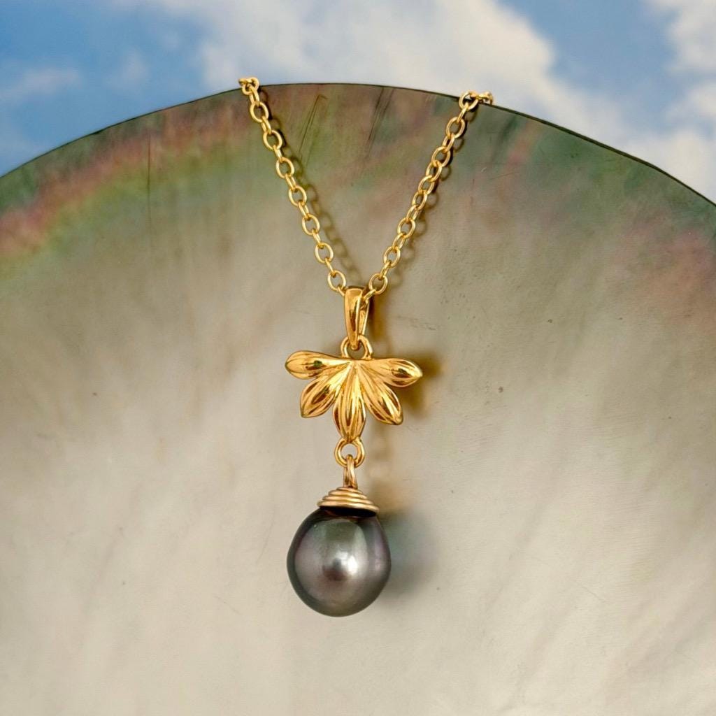 Tahitian Pearl Pendant – Naupaka Flower Necklace, Delicate Hawaiian Jewelry • Tropical Elegance • Choose your Pearl