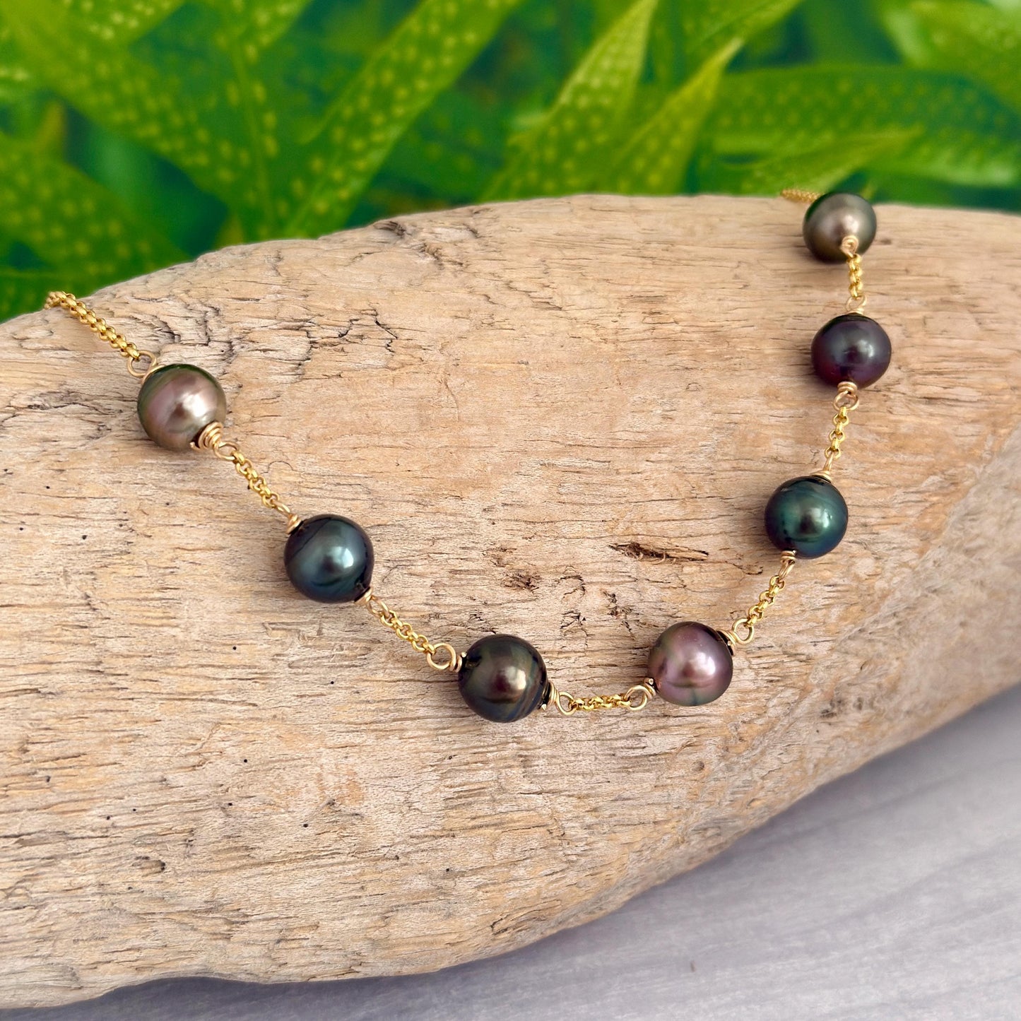 Tahitian pearl necklace • Gold filled Link chain • multicolor peacock color