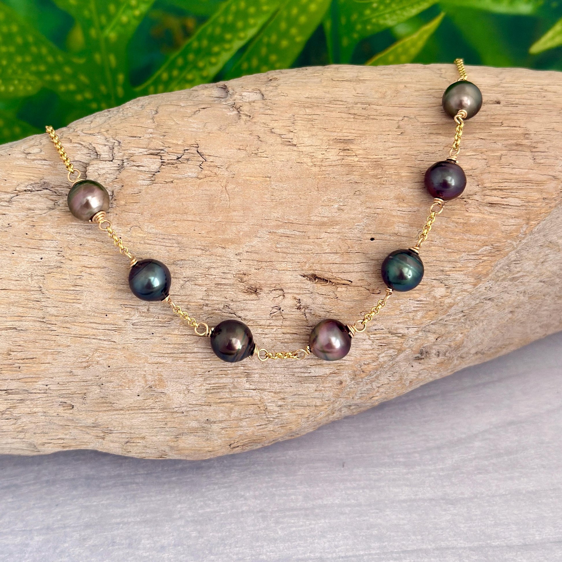 Tahitian pearl necklace • Gold filled Link chain • multicolor peacock color